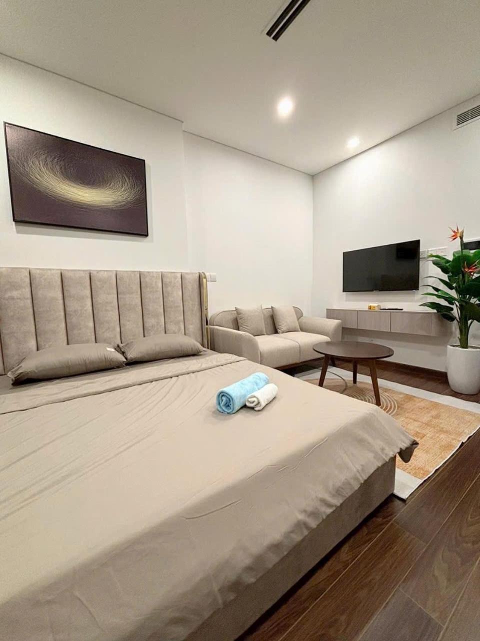 Tesla Homestay