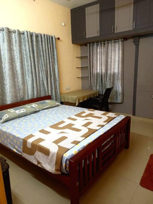 Cozy home Cochin view 5