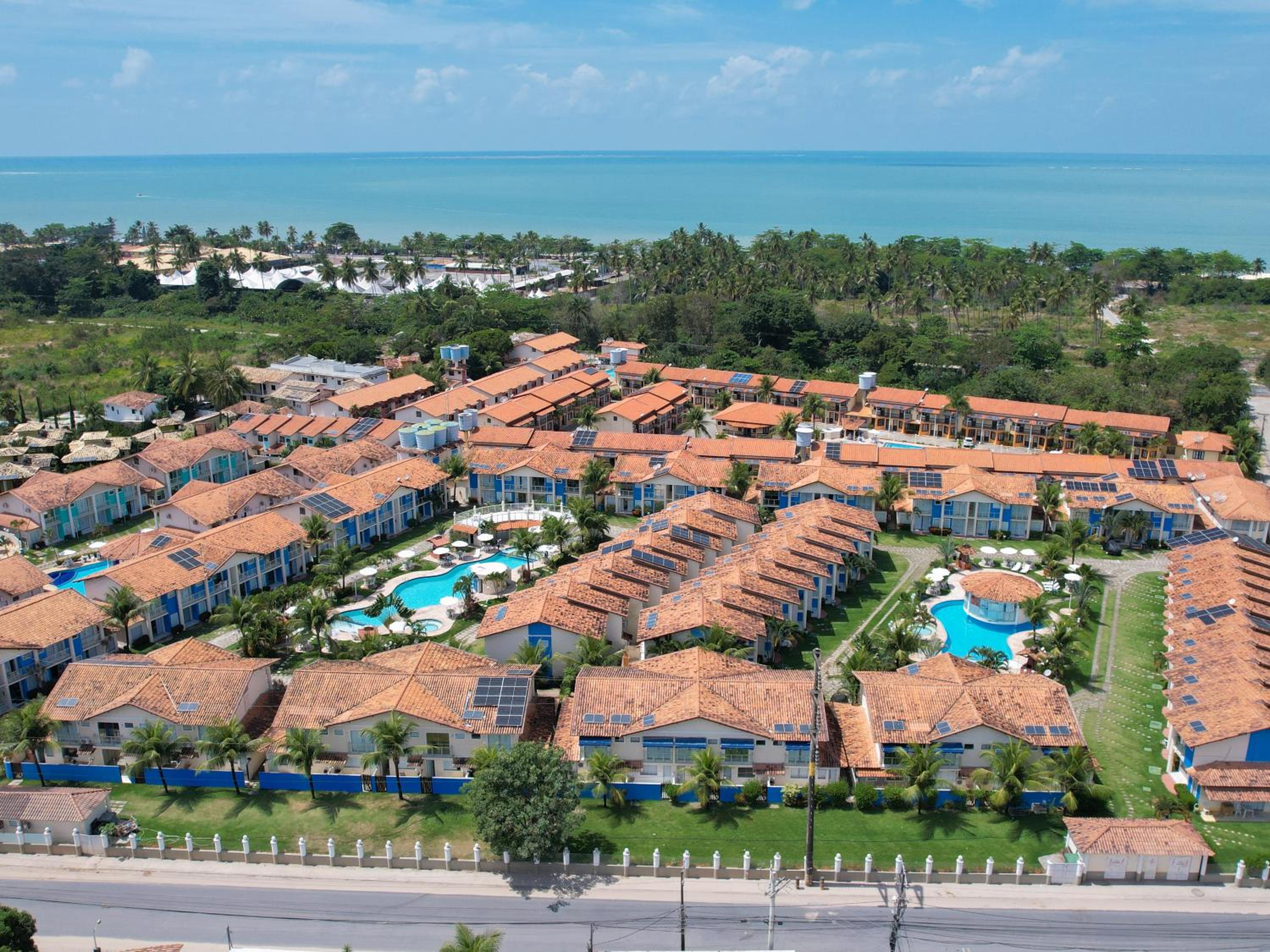 Casa com lazer completo perto da praia Taperapuan