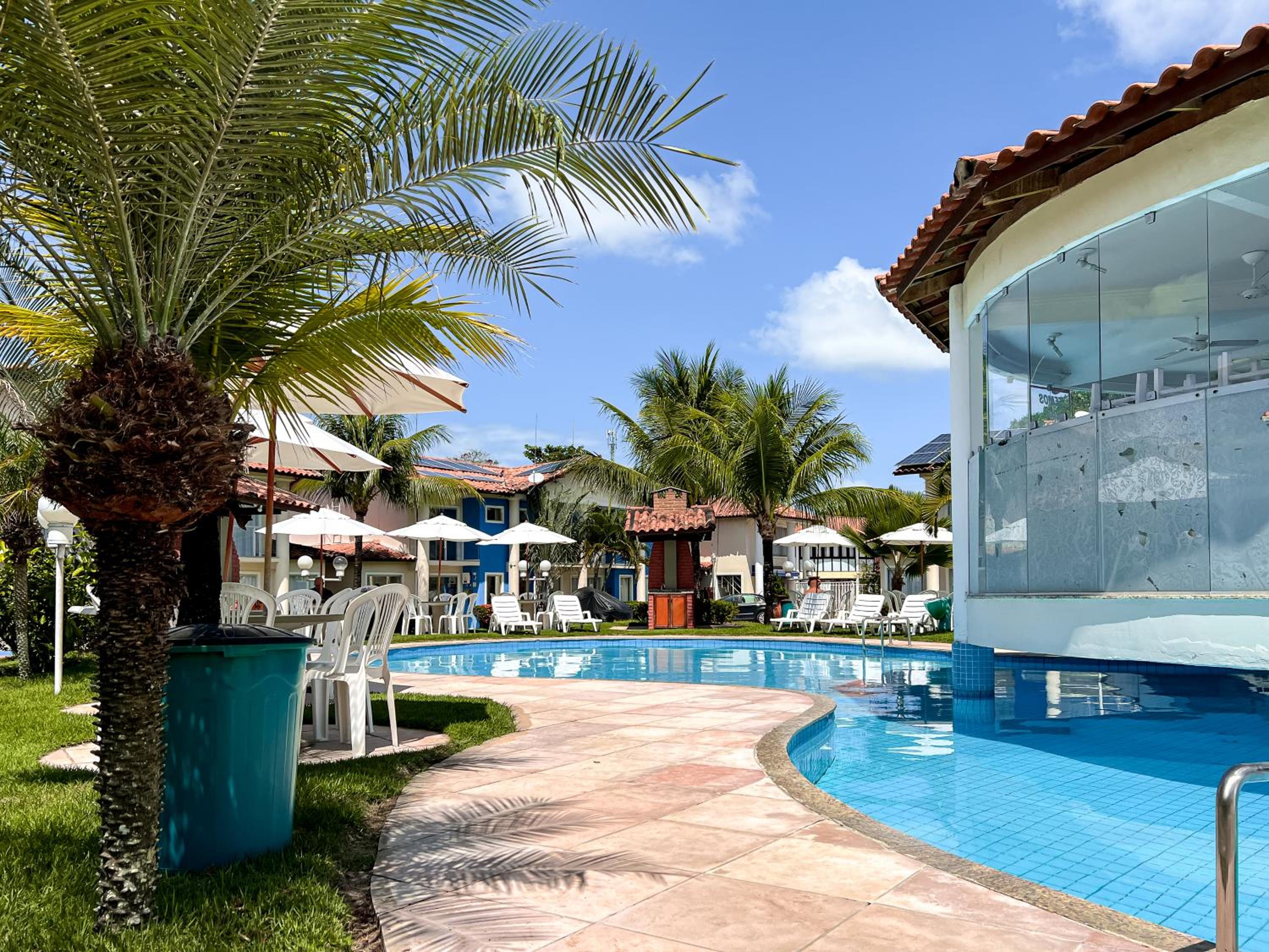 Casa com lazer completo perto da praia Taperapuan