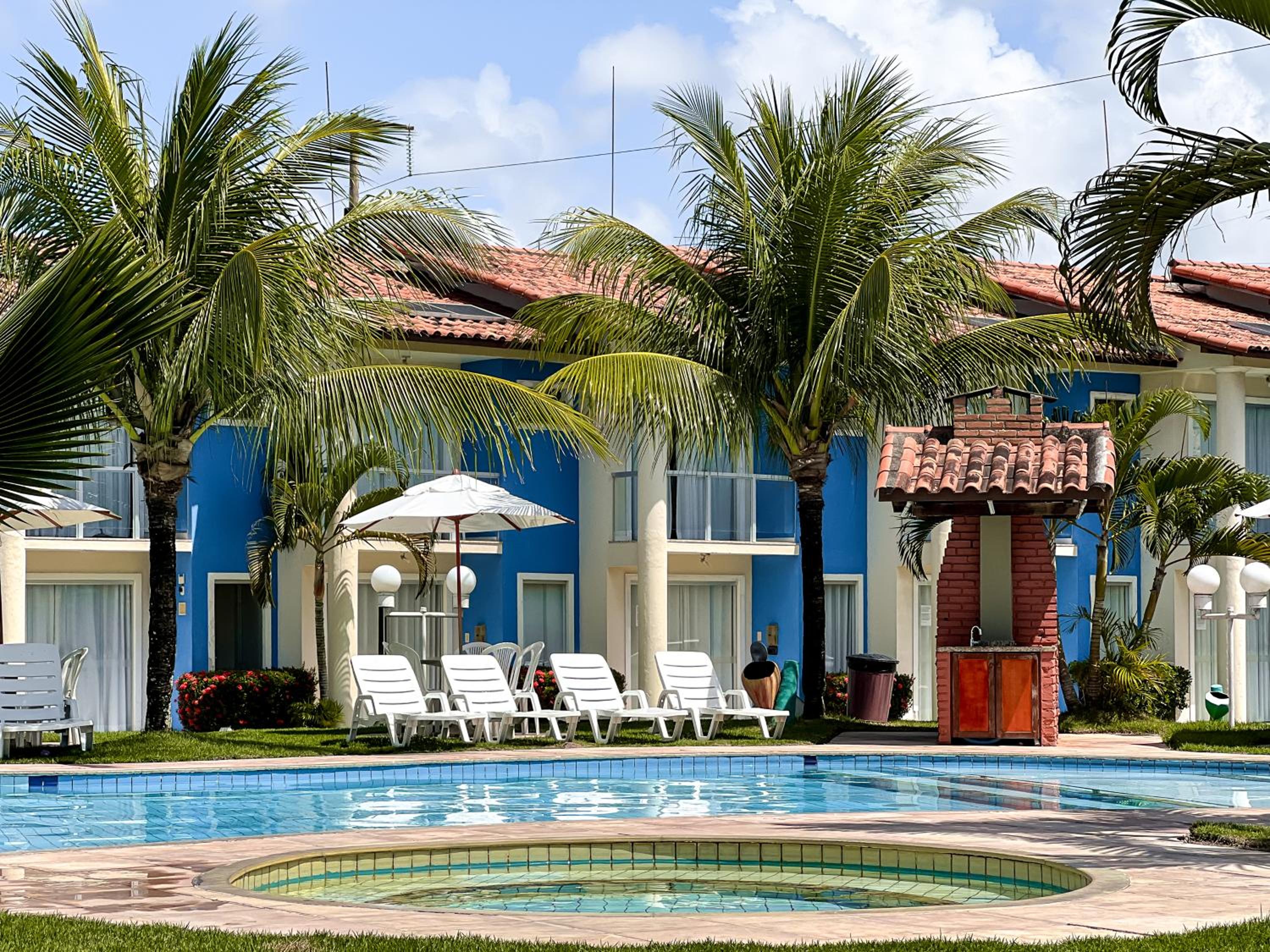 Casa com lazer completo perto da praia Taperapuan