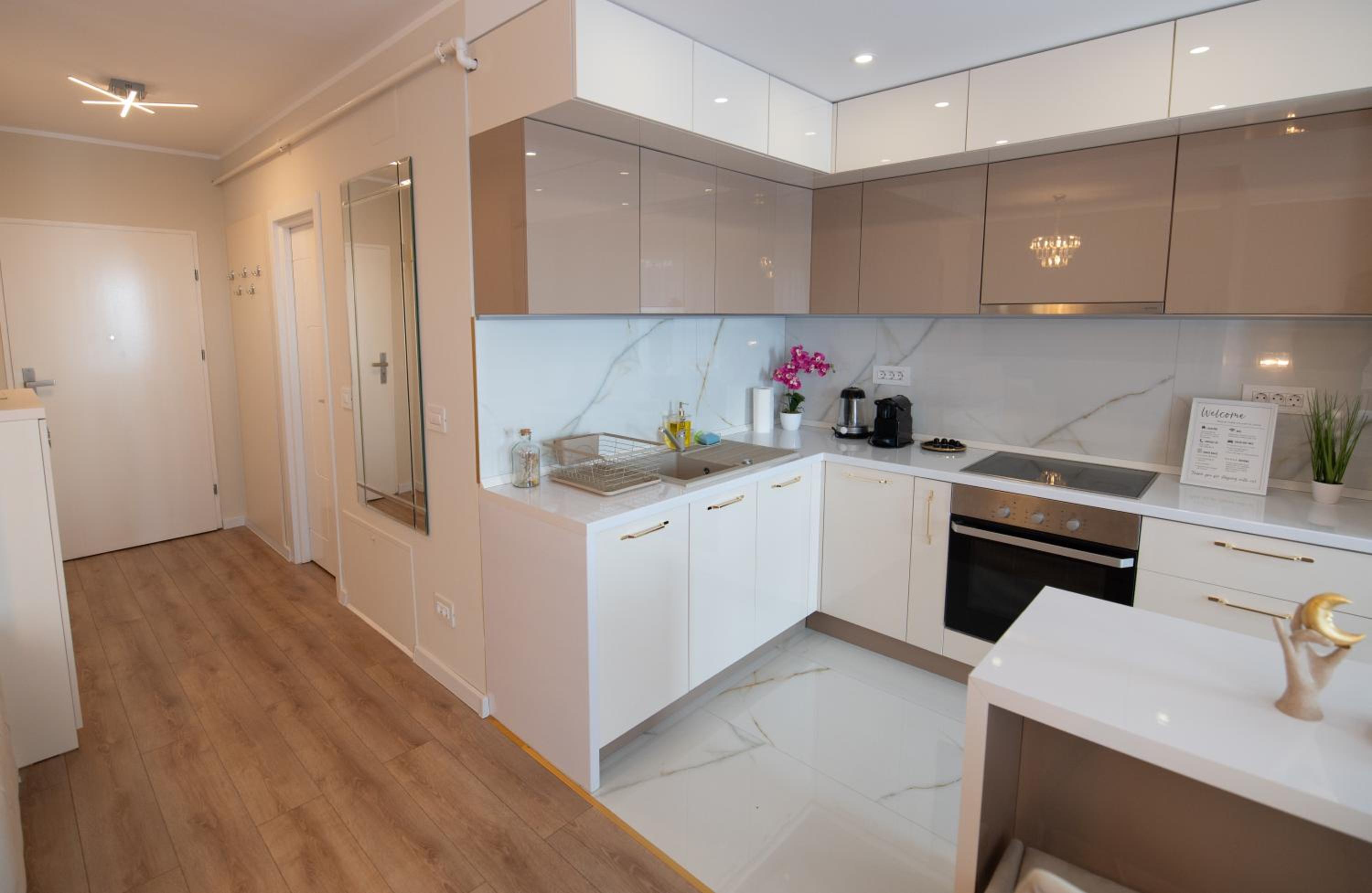 Uranus Luxury Studio Apartment