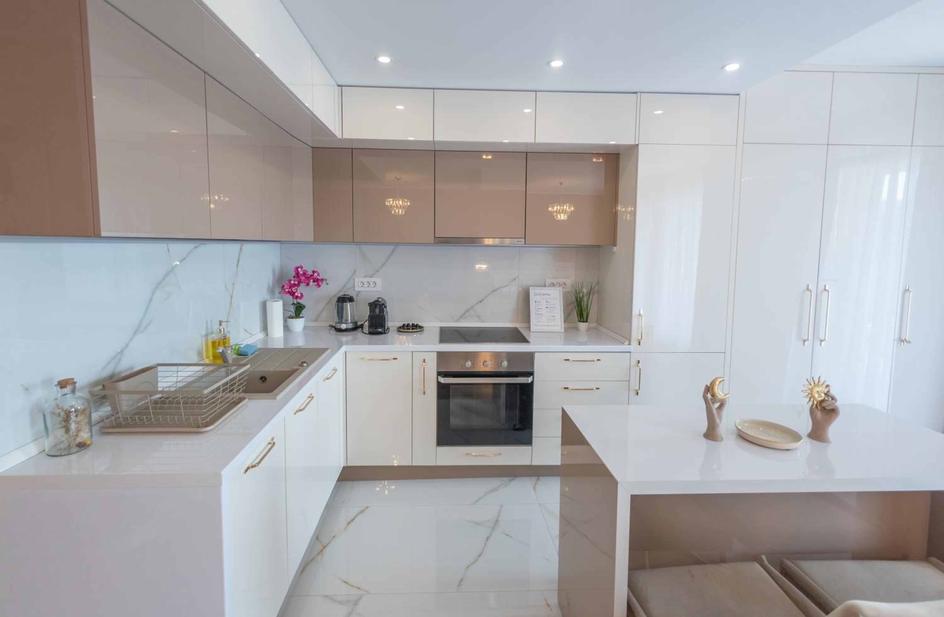 Uranus Luxury Studio Apartment
