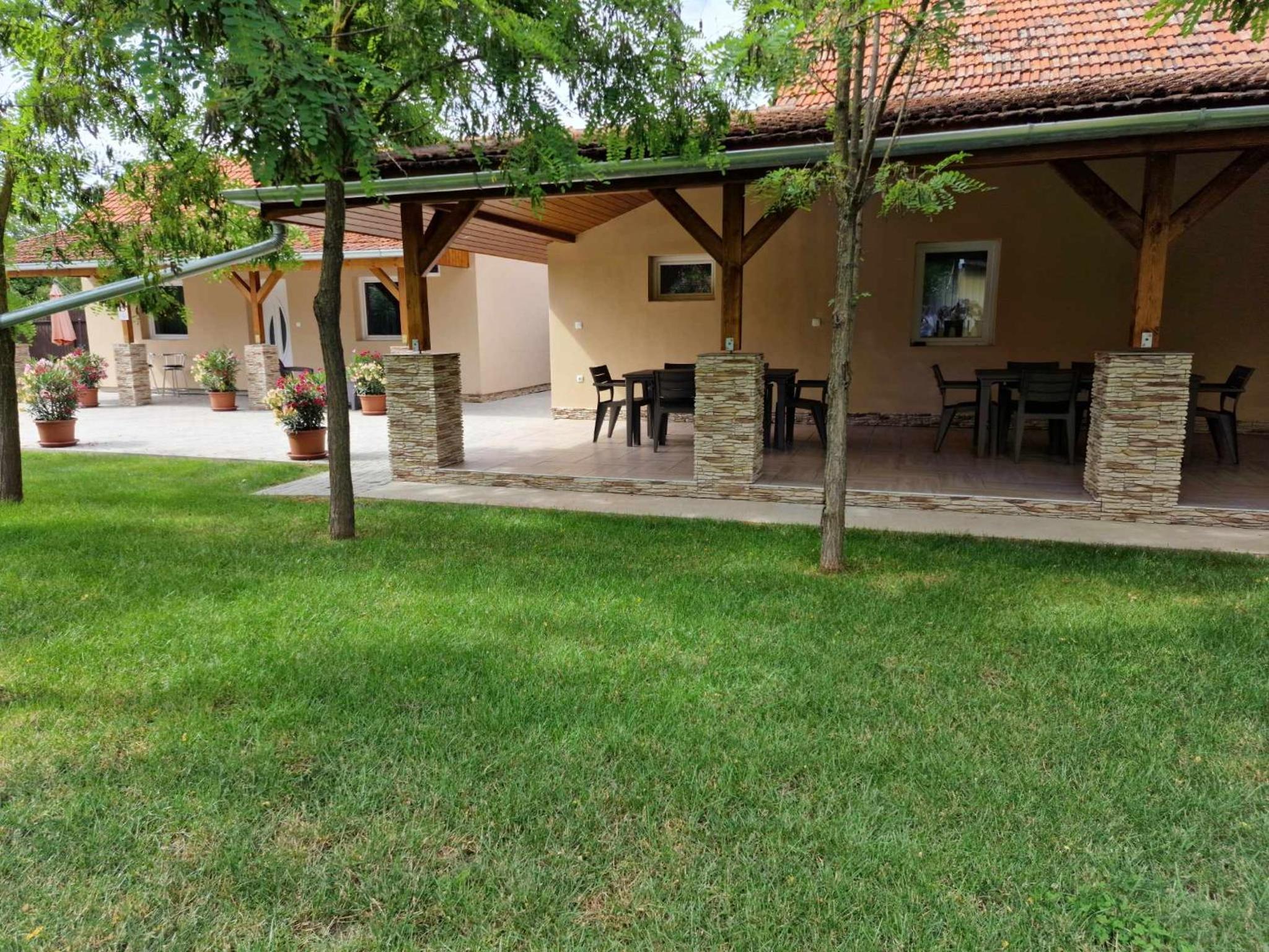 Tóthék Apartman és Rendezvényterem view 2