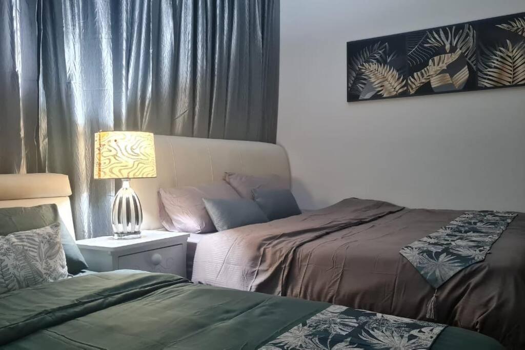 Cozy studio family lake view SETAPAK CENTRAL MALL