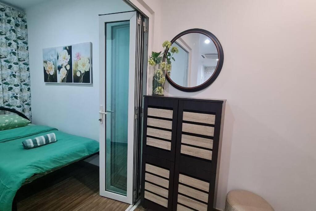 Cozy studio family lake view SETAPAK CENTRAL MALL