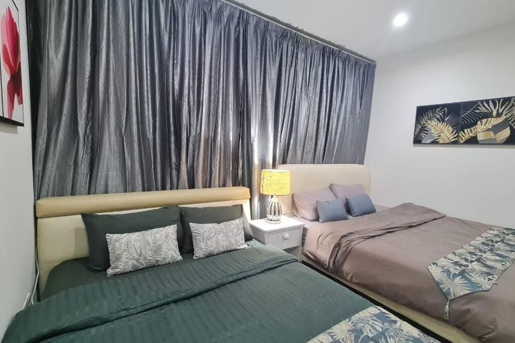Cozy studio family lake view SETAPAK CENTRAL MALL