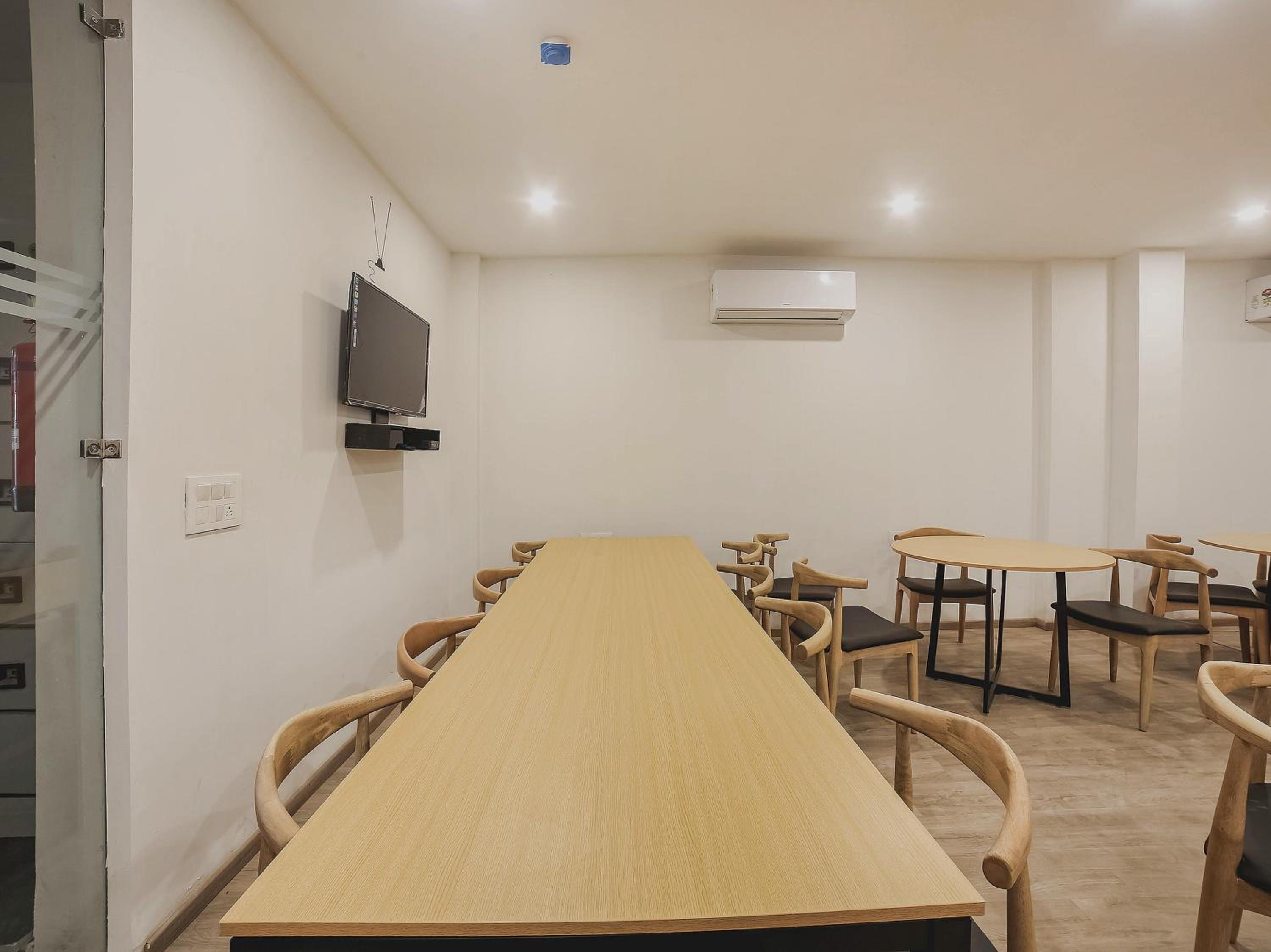 Gurgaon Vacations - Super Townhouse Sector 46 Gurgaon Near Appu Ghar - Property Image 9