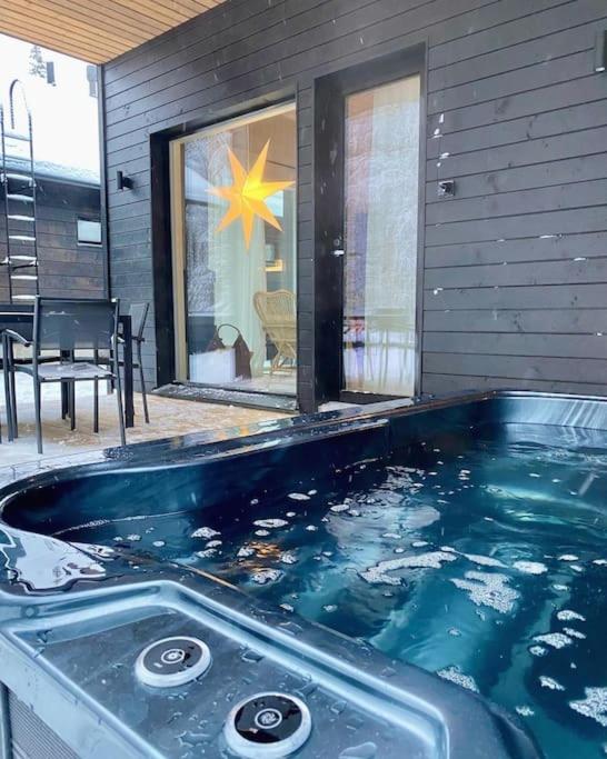 Exclusive Nordic Cabin Resort - 5 New Cottages on One Private Propert - Sleeps 40