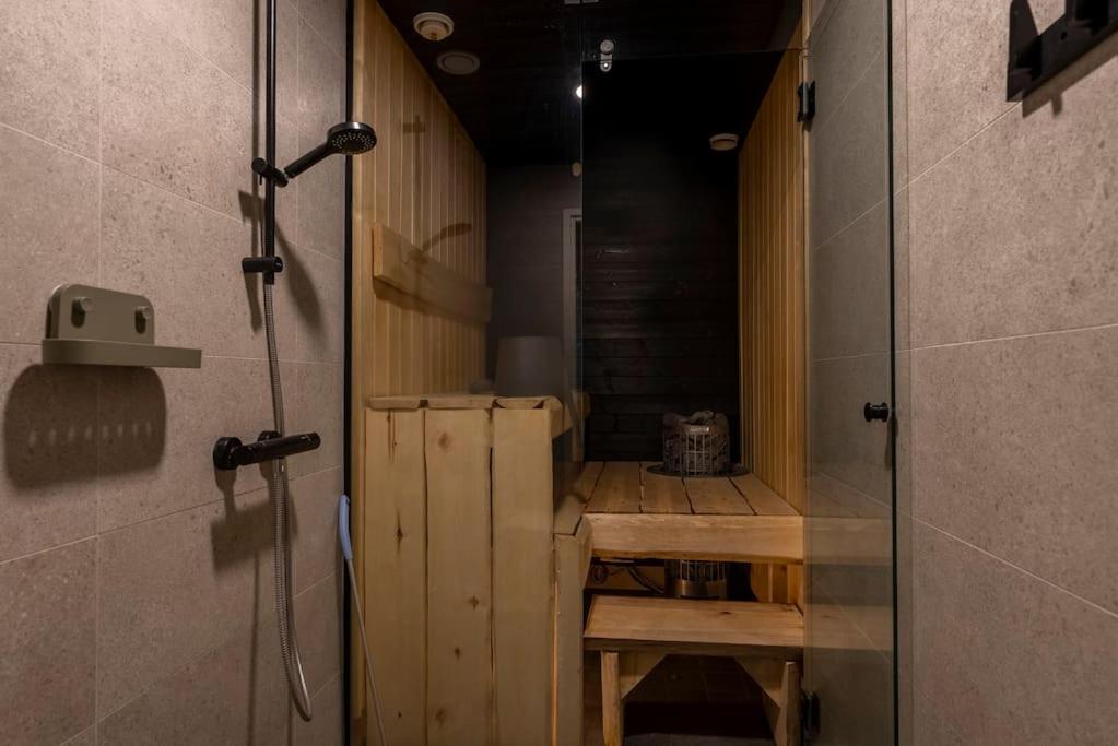 Exclusive Nordic Cabin Resort - 5 New Cottages on One Private Propert - Sleeps 40