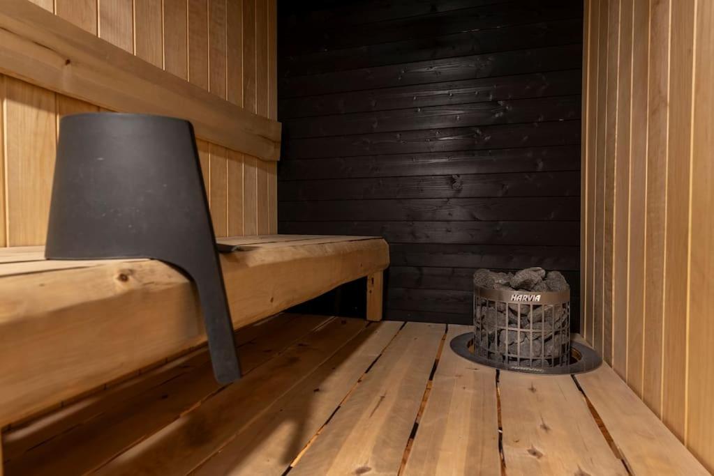 Exclusive Nordic Cabin Resort - 5 New Cottages on One Private Propert - Sleeps 40