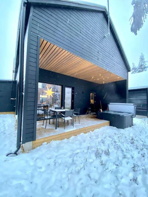 Exclusive Nordic Cabin Resort - 5 New Cottages on One Private Propert - Sleeps 40