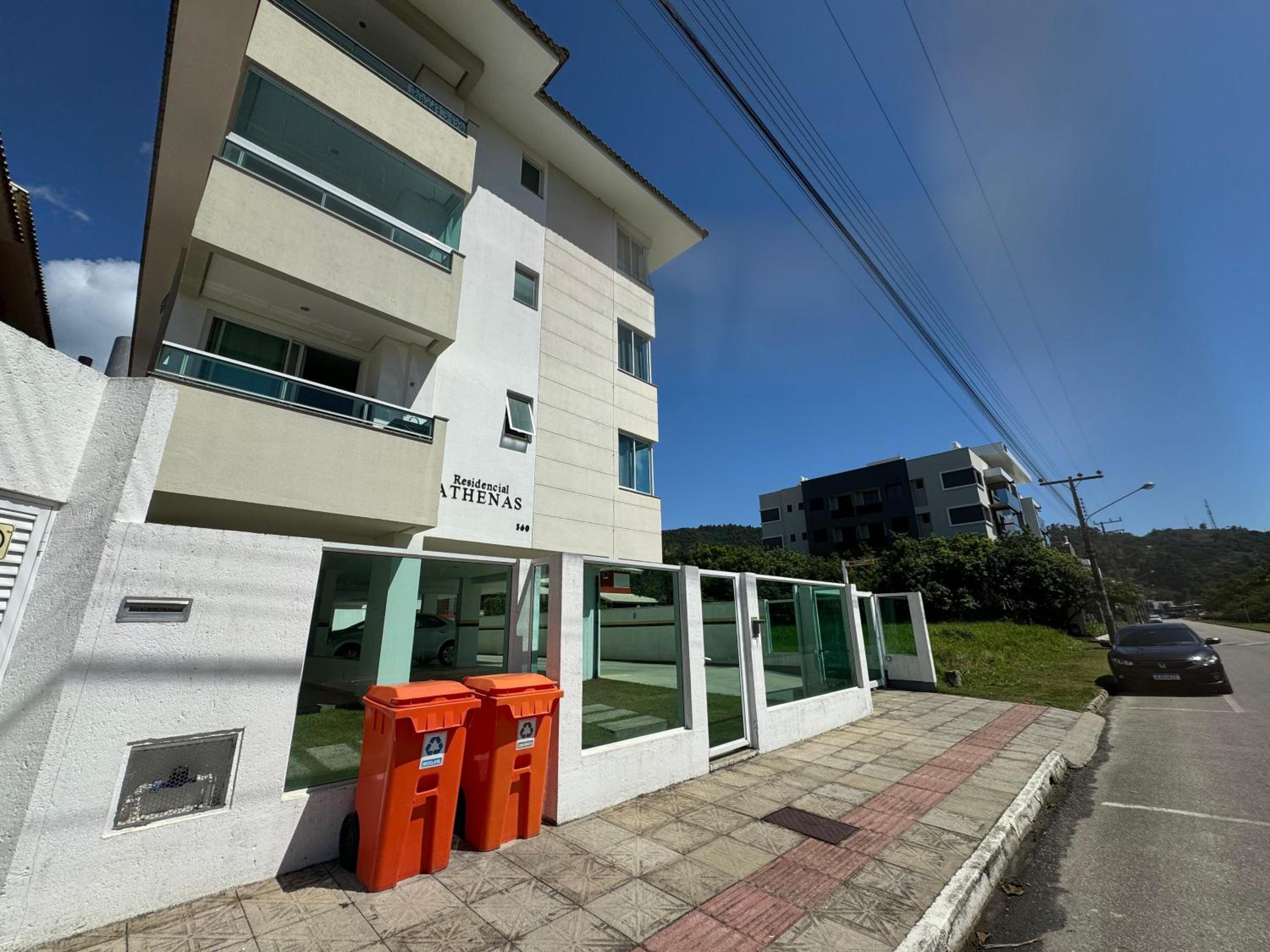 Cód 60 - Apartamento á 250 m do mar