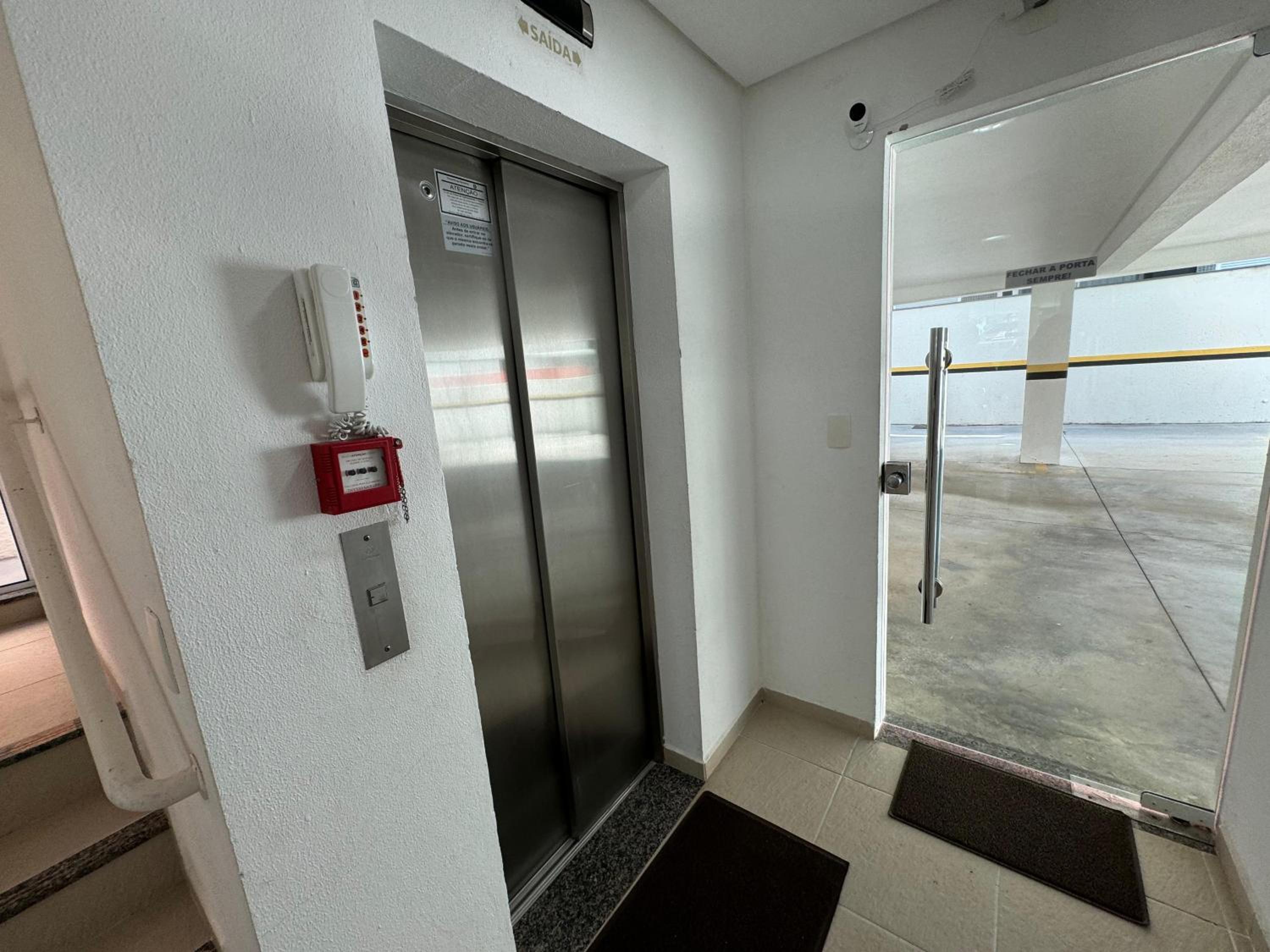 Cód 60 - Apartamento á 250 m do mar