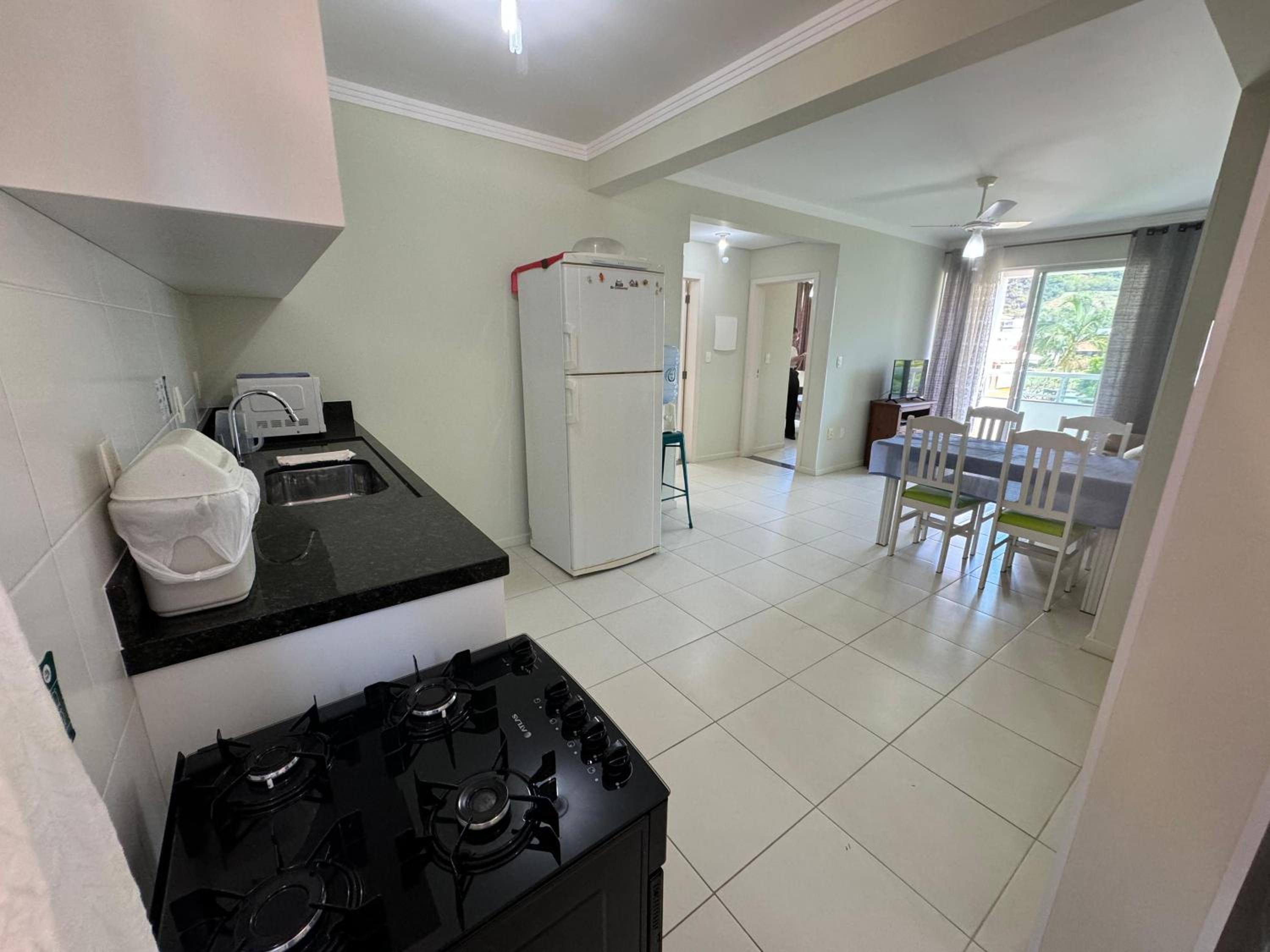 Cód 60 - Apartamento á 250 m do mar