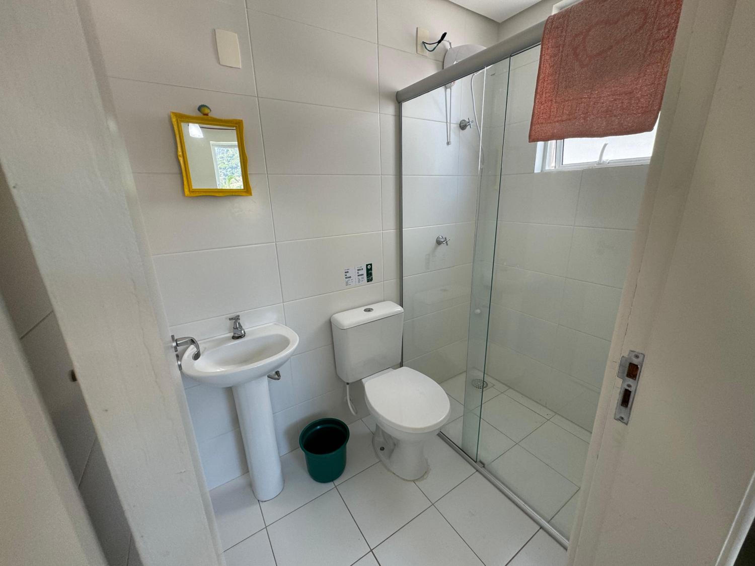 Cód 60 - Apartamento á 250 m do mar