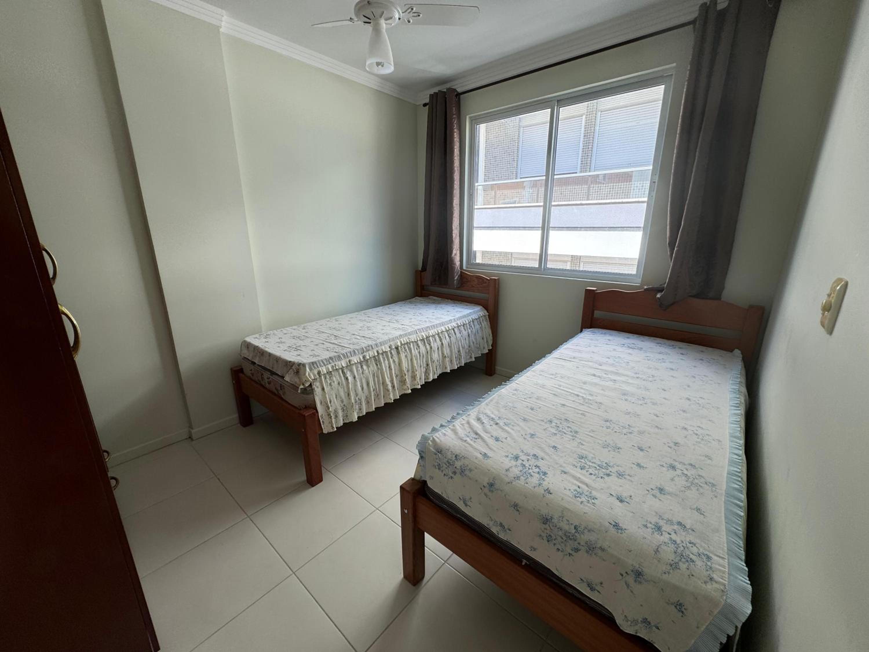 Cód 60 - Apartamento á 250 m do mar