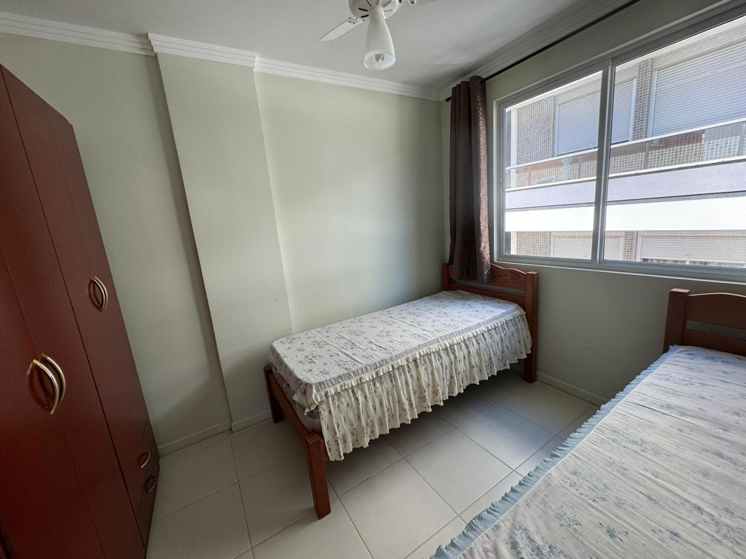 Cód 60 - Apartamento á 250 m do mar