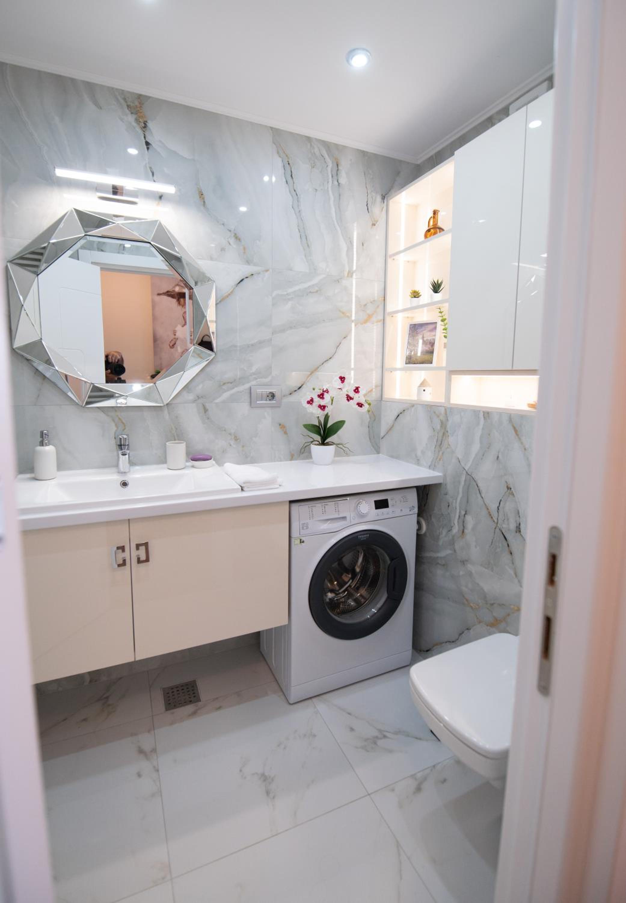 Uranus Luxury Studio Apartment