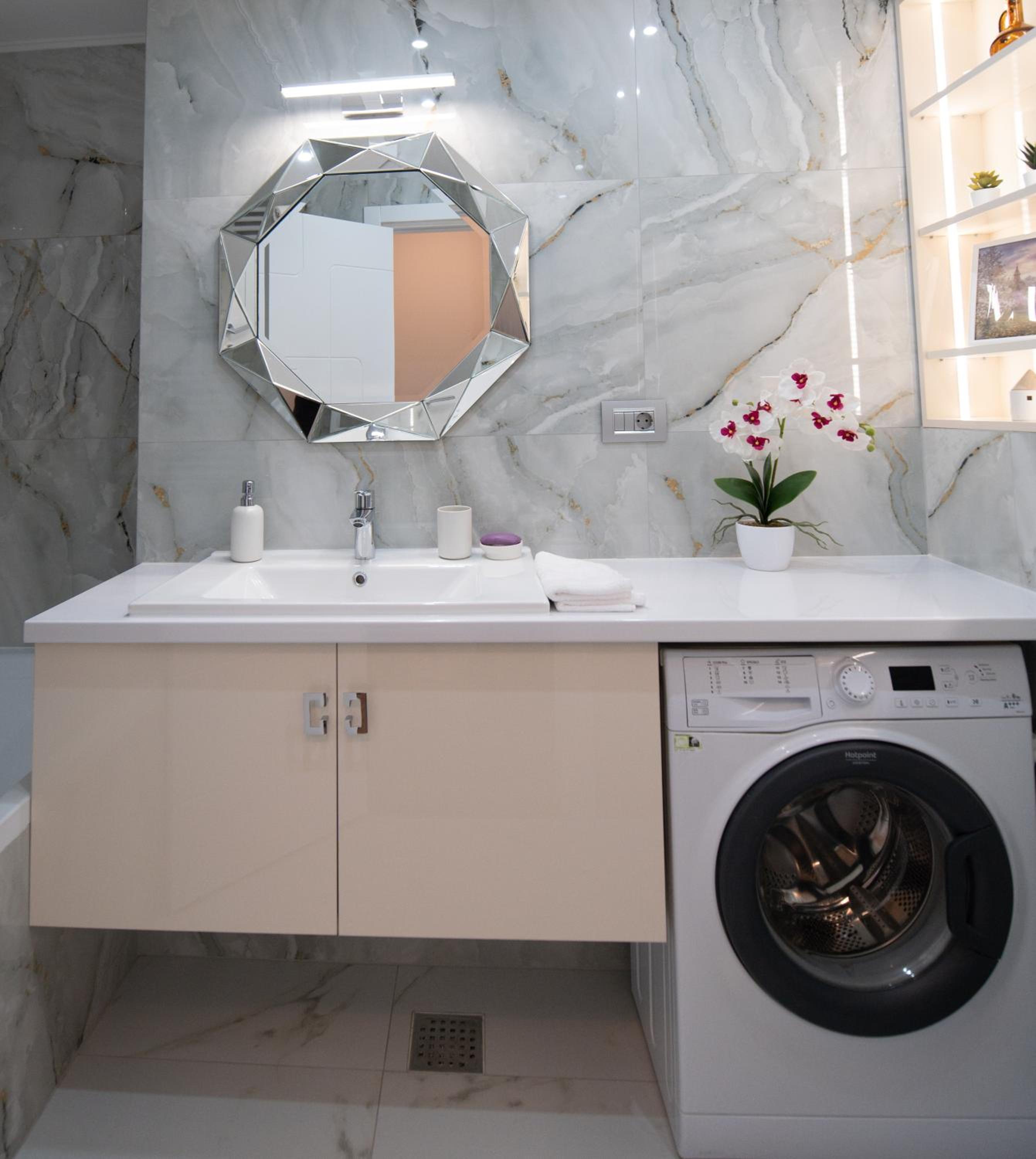 Uranus Luxury Studio Apartment