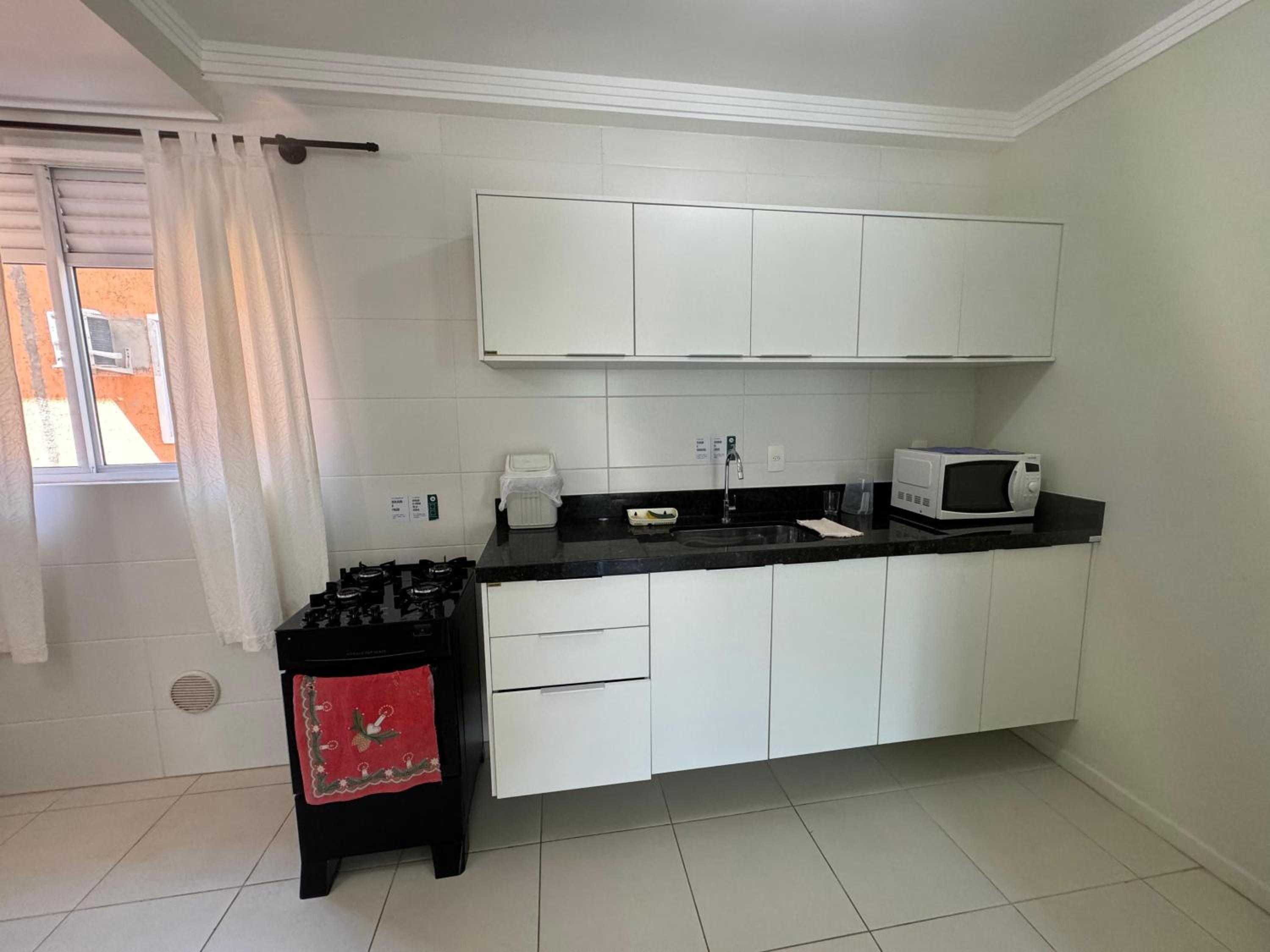 Cód 60 - Apartamento á 250 m do mar