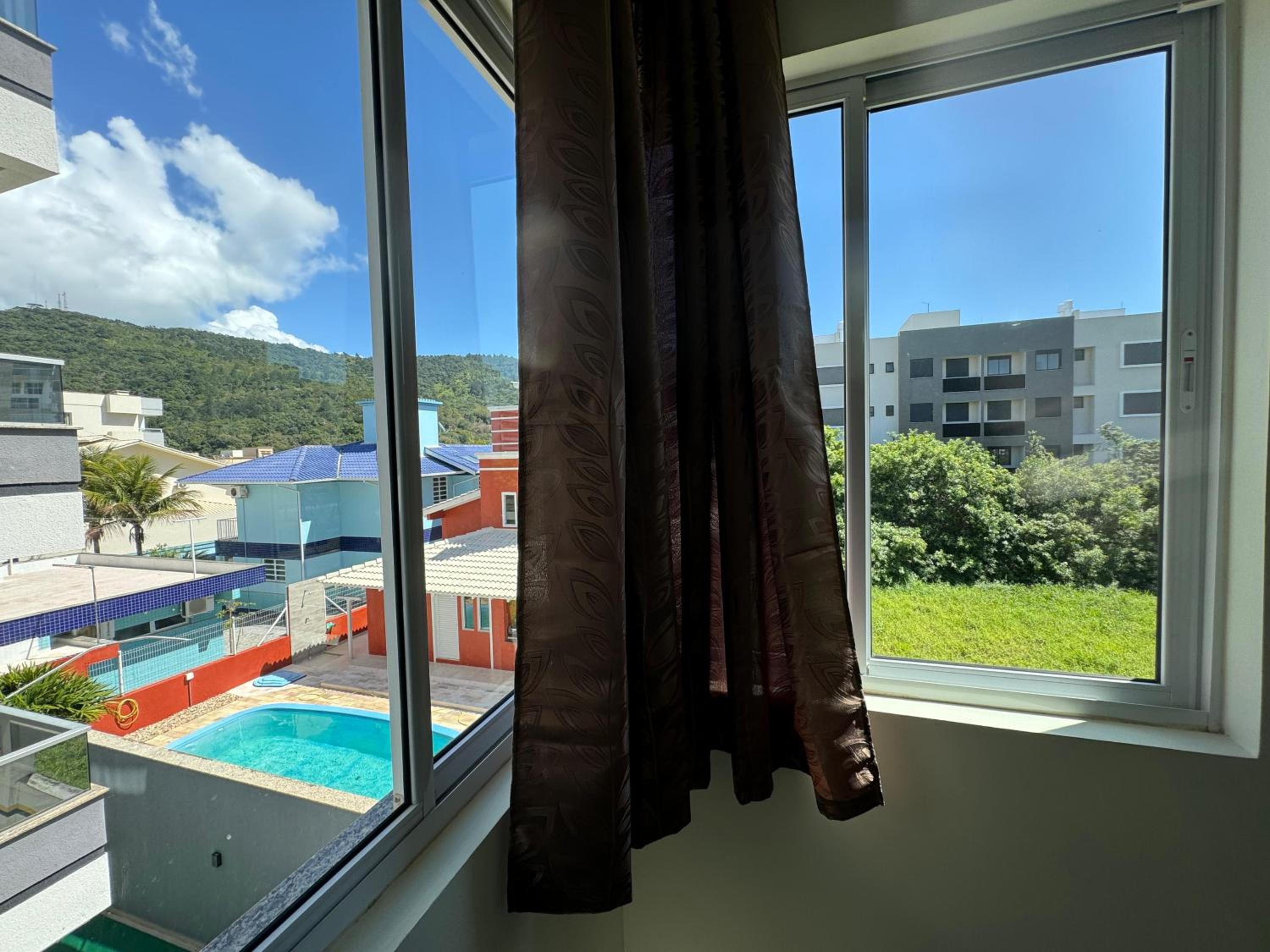 Cód 60 - Apartamento á 250 m do mar