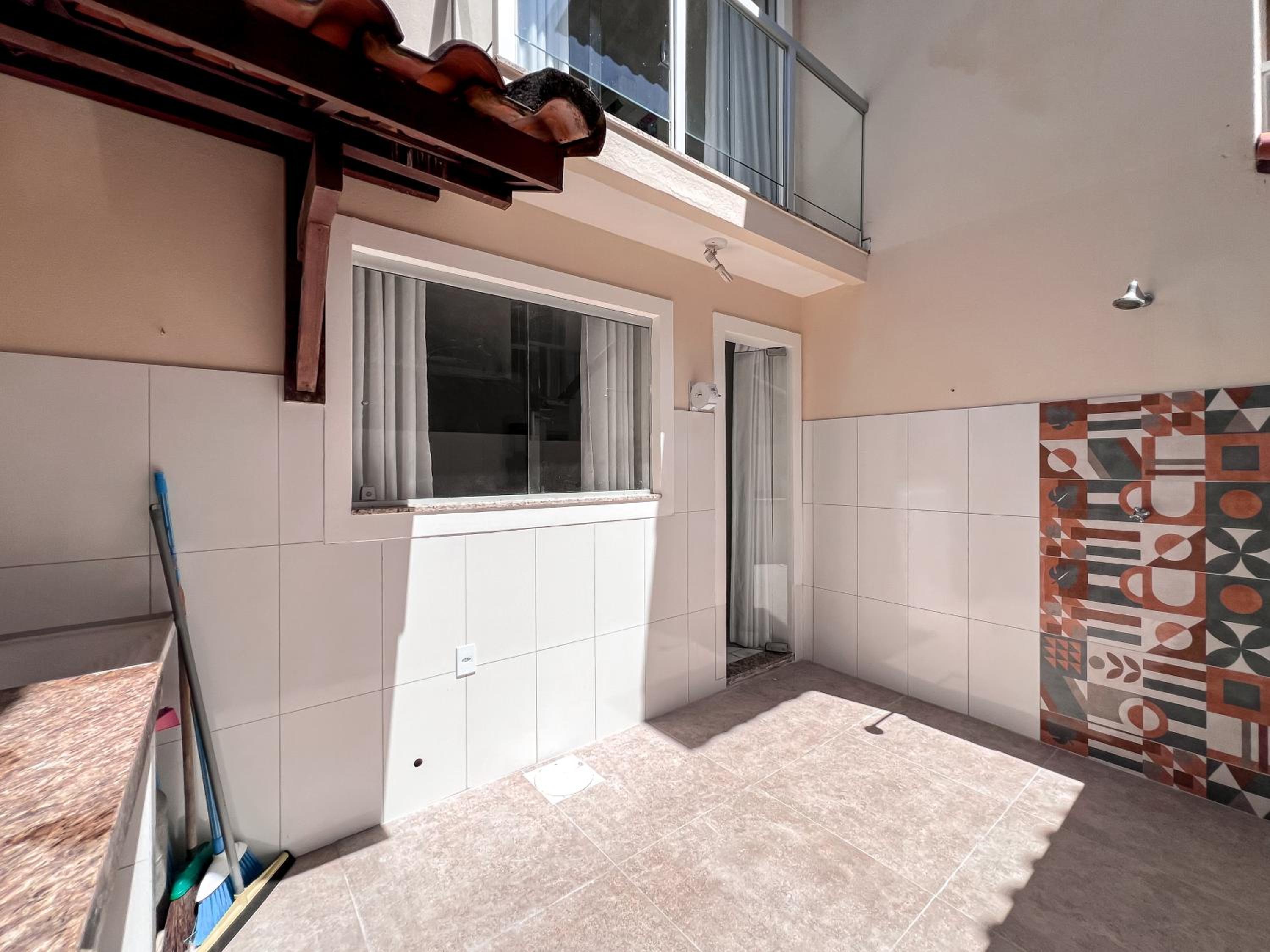 Casa com lazer completo perto da praia Taperapuan
