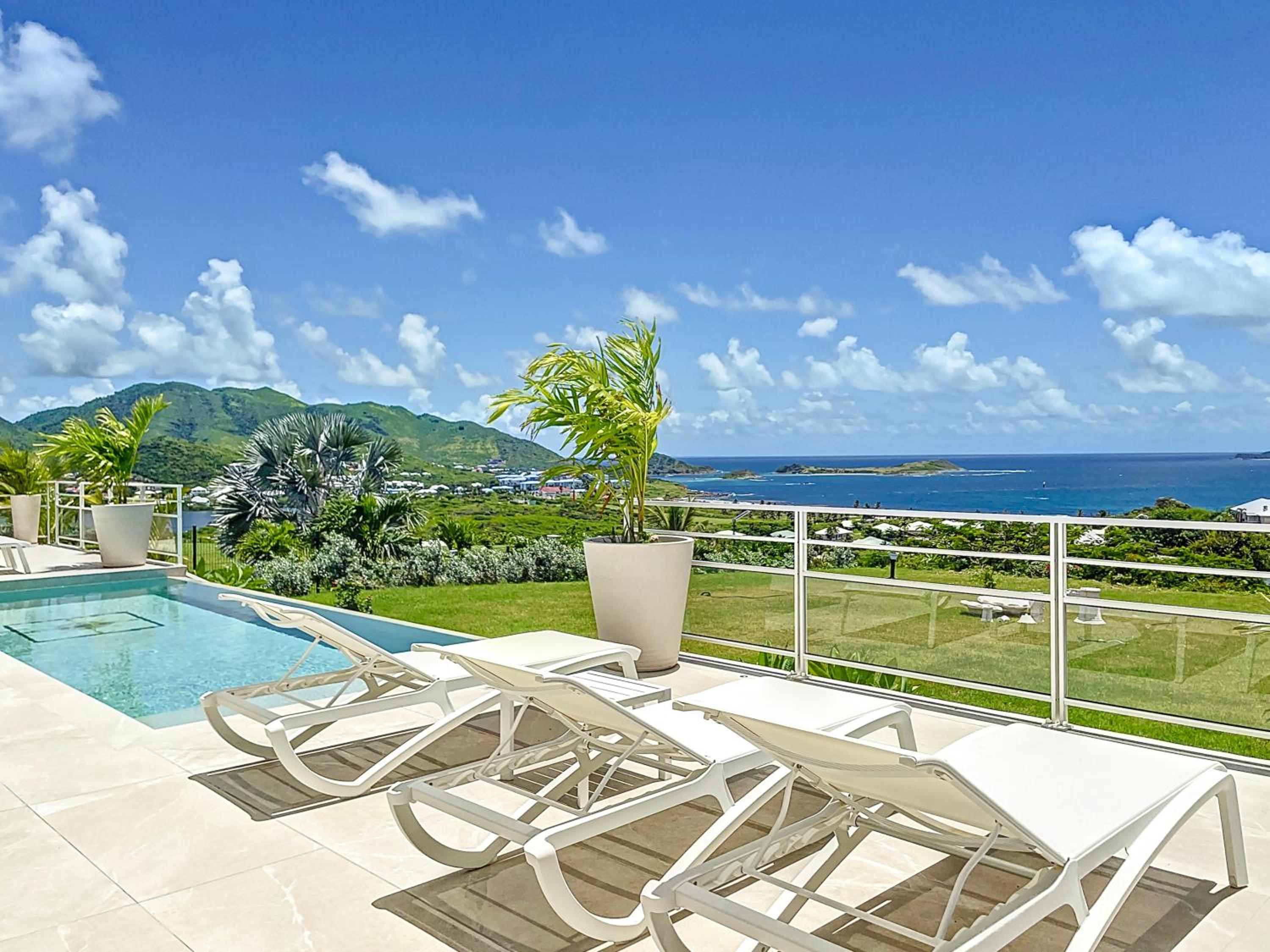 Fleur De Lys a prestigious villa with a sea view. view 5