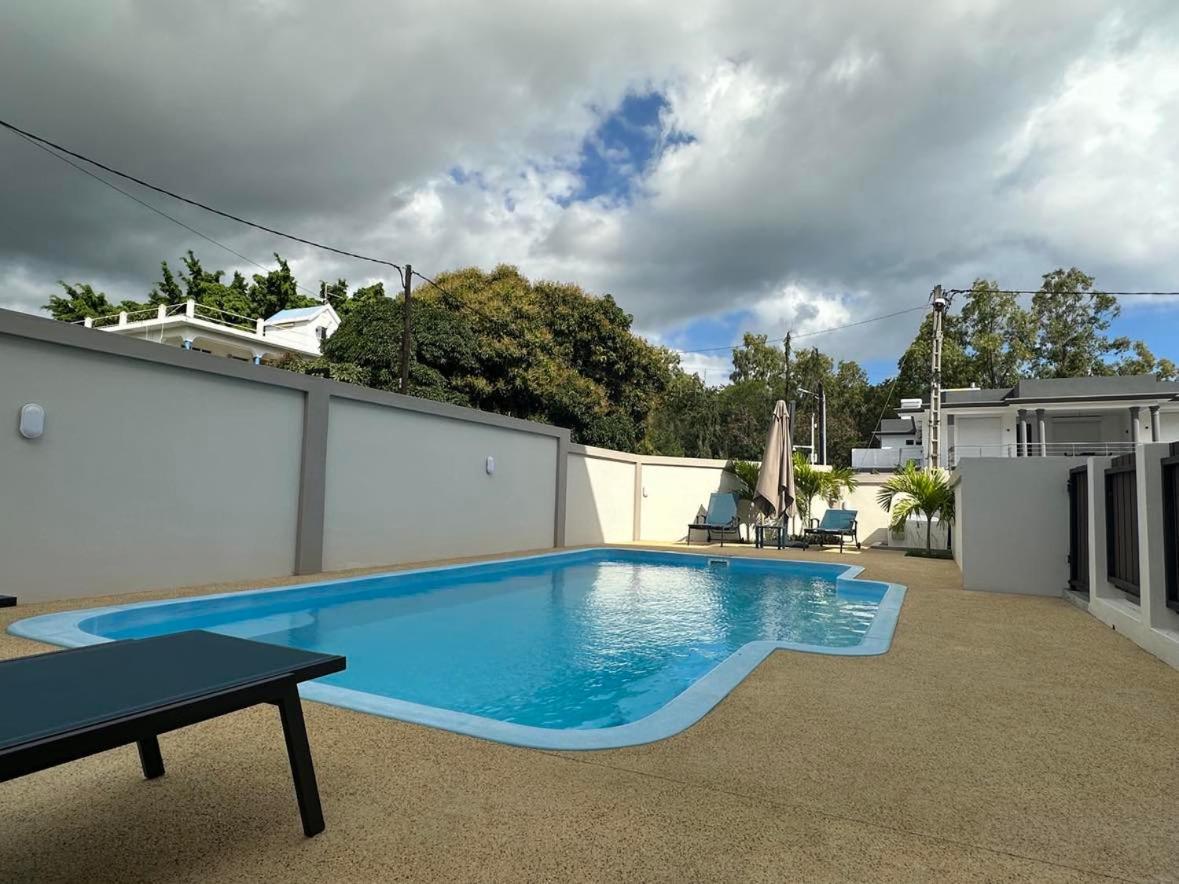 SeaSand-Entire Luxury 3 BD condo - Close to beach view 4