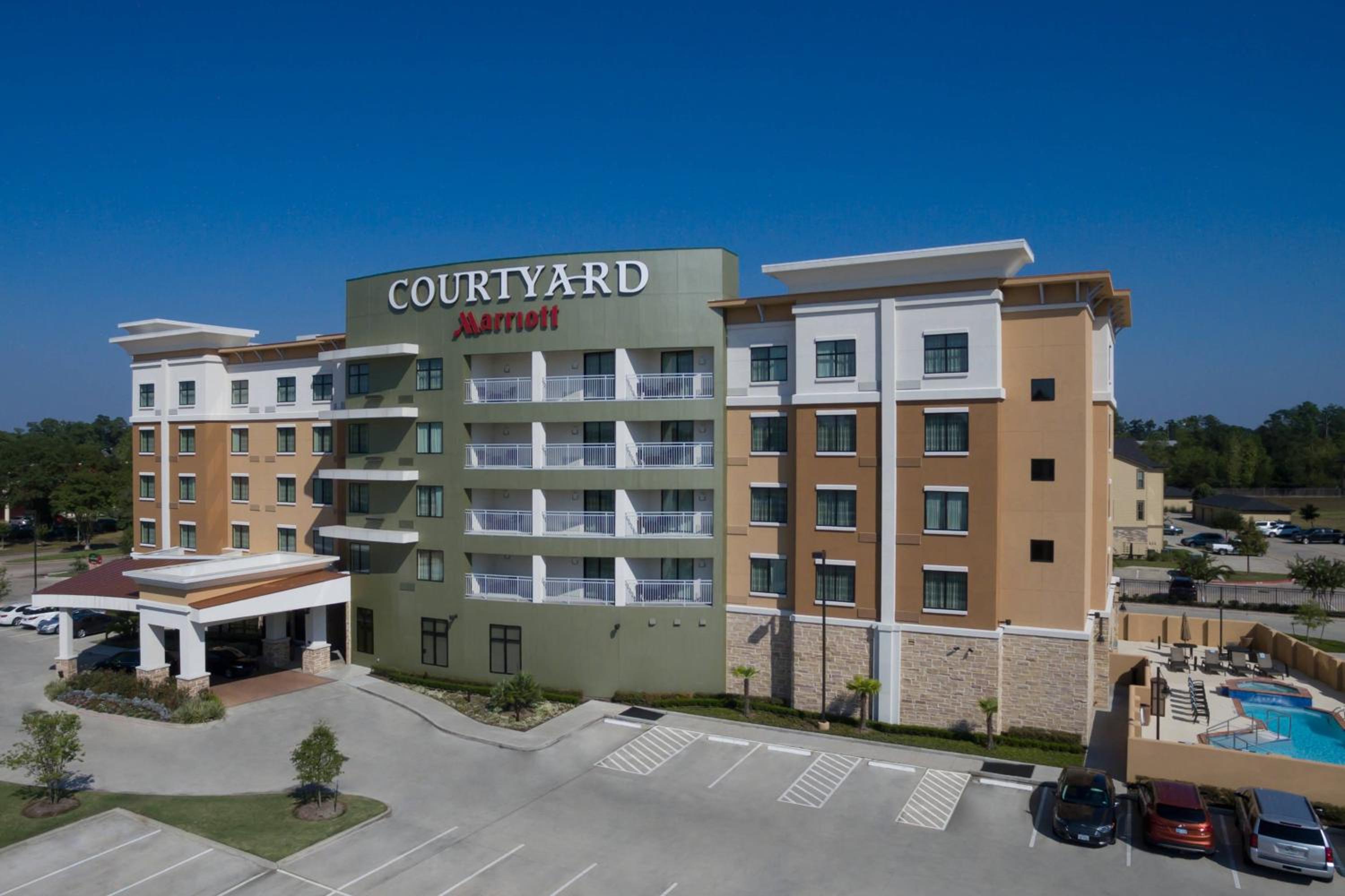 Courtyard By Marriott Houston Kingwood - Property Image 10