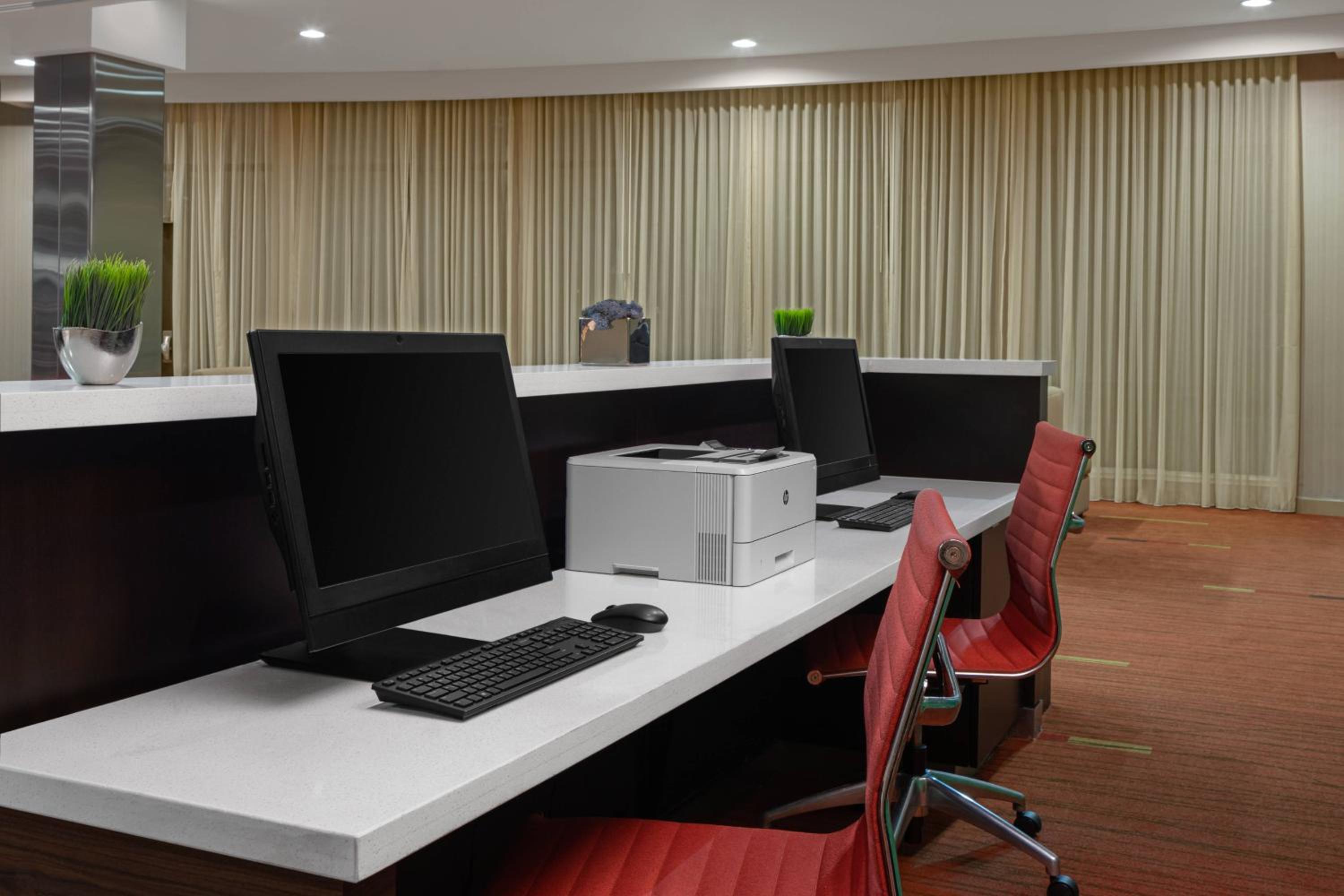 Courtyard By Marriott Houston Kingwood - Property Image 20