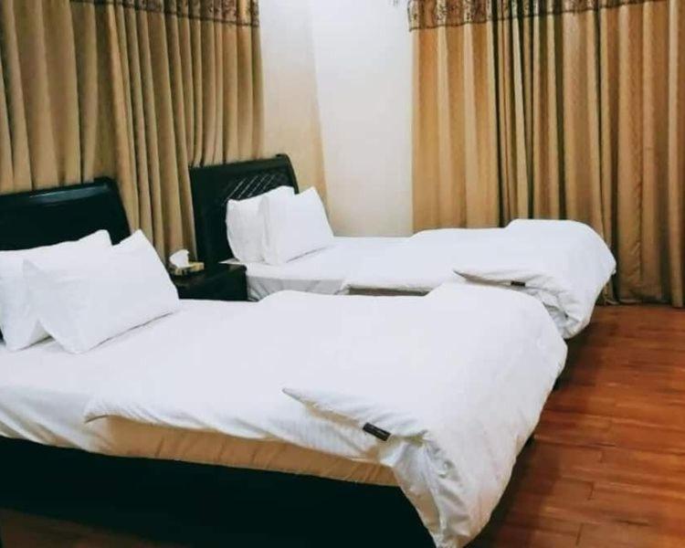 Royal Continental DHA Karachi view 3