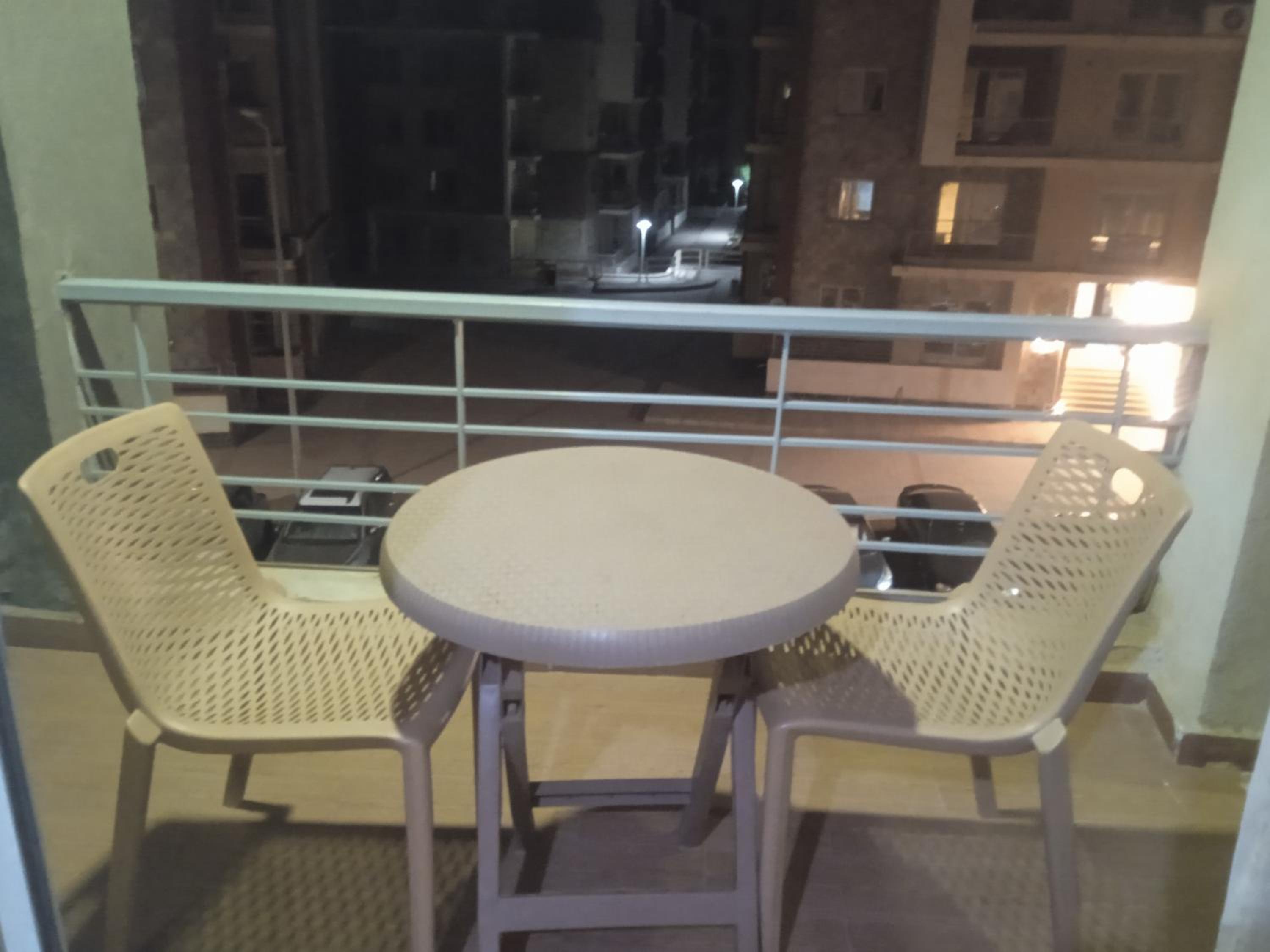 double room for rent for girls view 4