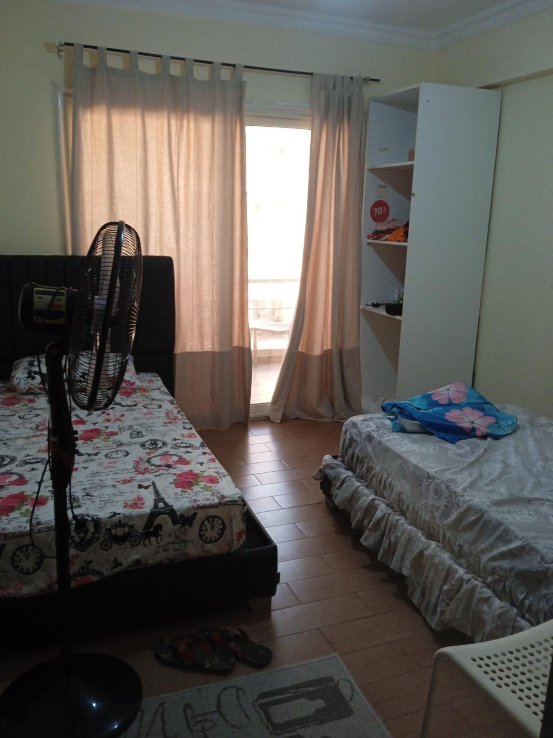 double room for rent for girls view 3