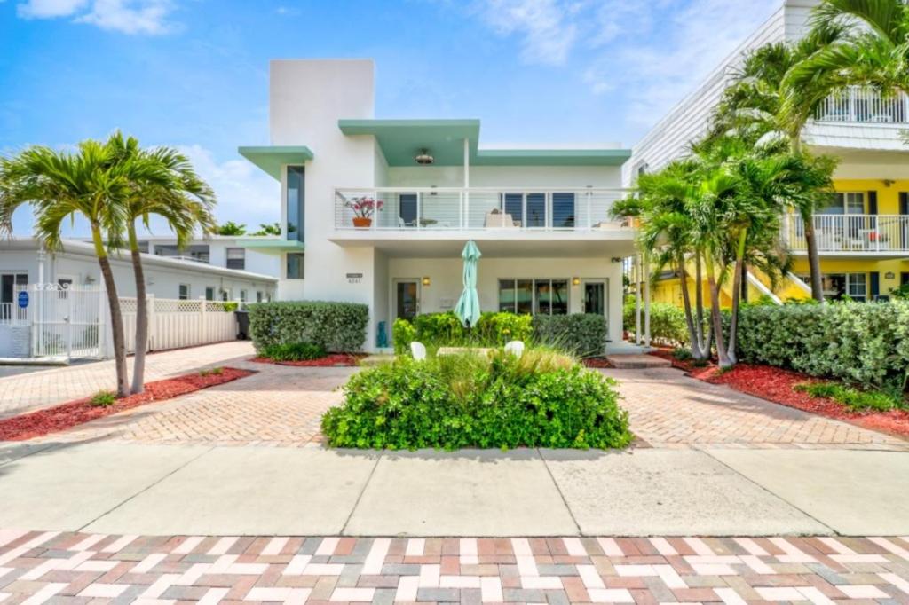 Sea Spray Inn