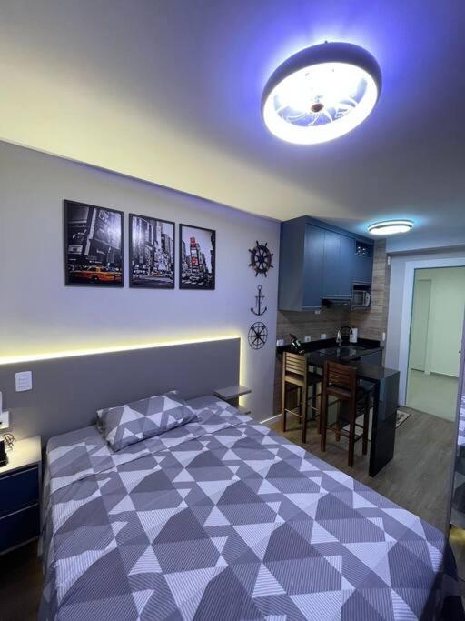Flat One House