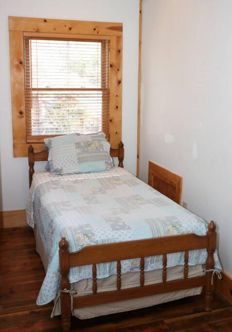 Laurelwood Lodge at Lake Lure, NC - Sleeps 12 view 5