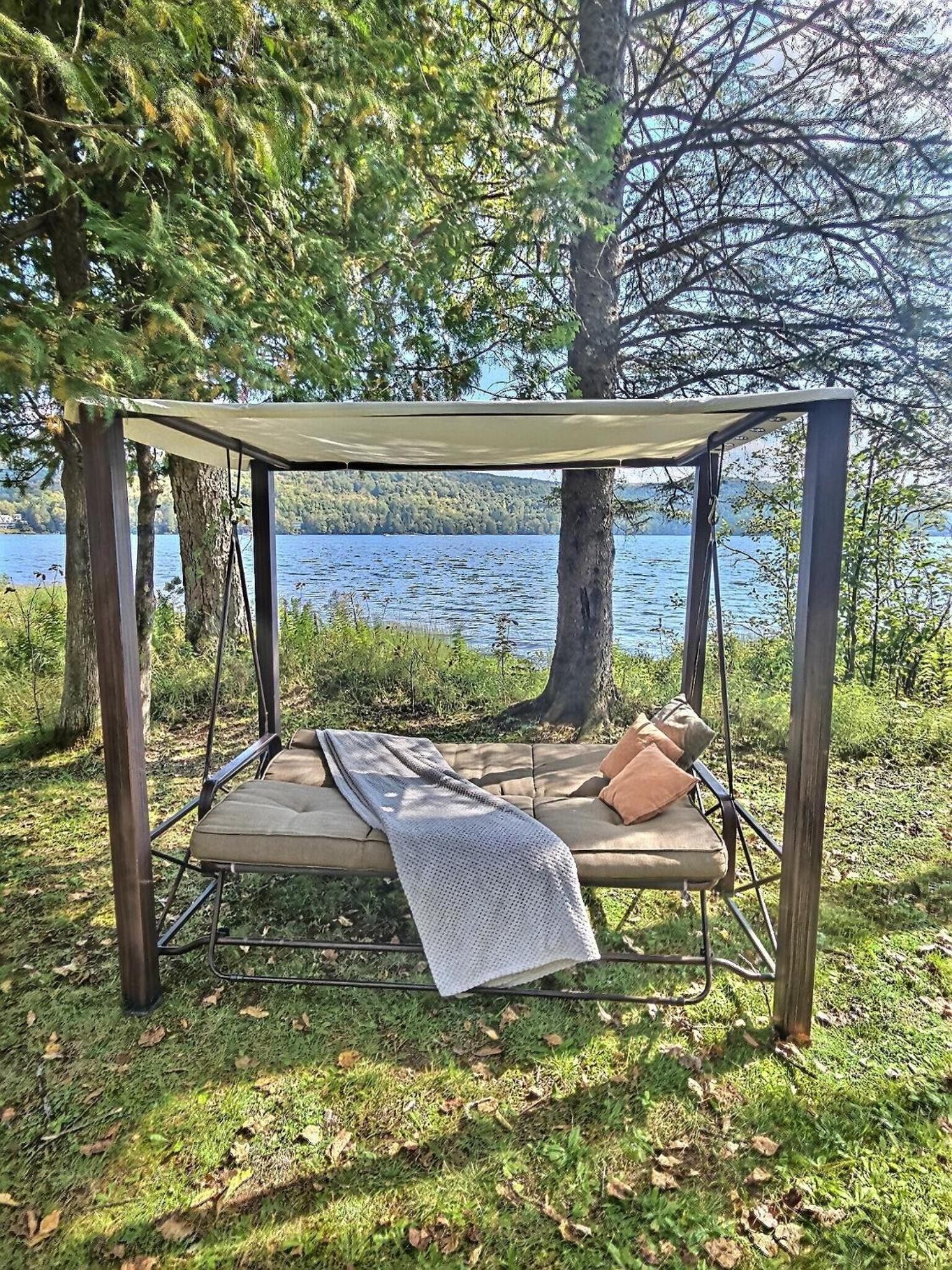 The Laurentides PrivateLog and Spa Escape