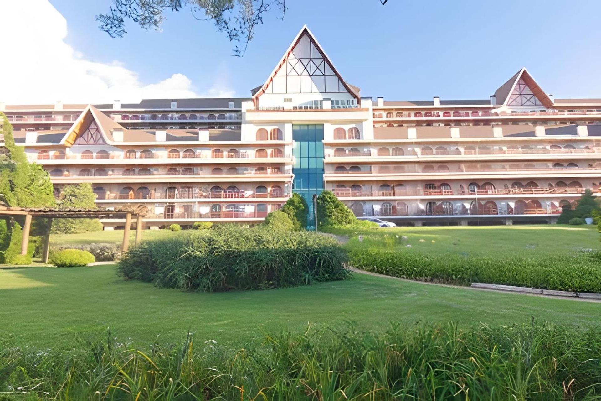Mineir.INN - Piscina Aquecida e Hidro na Montanha