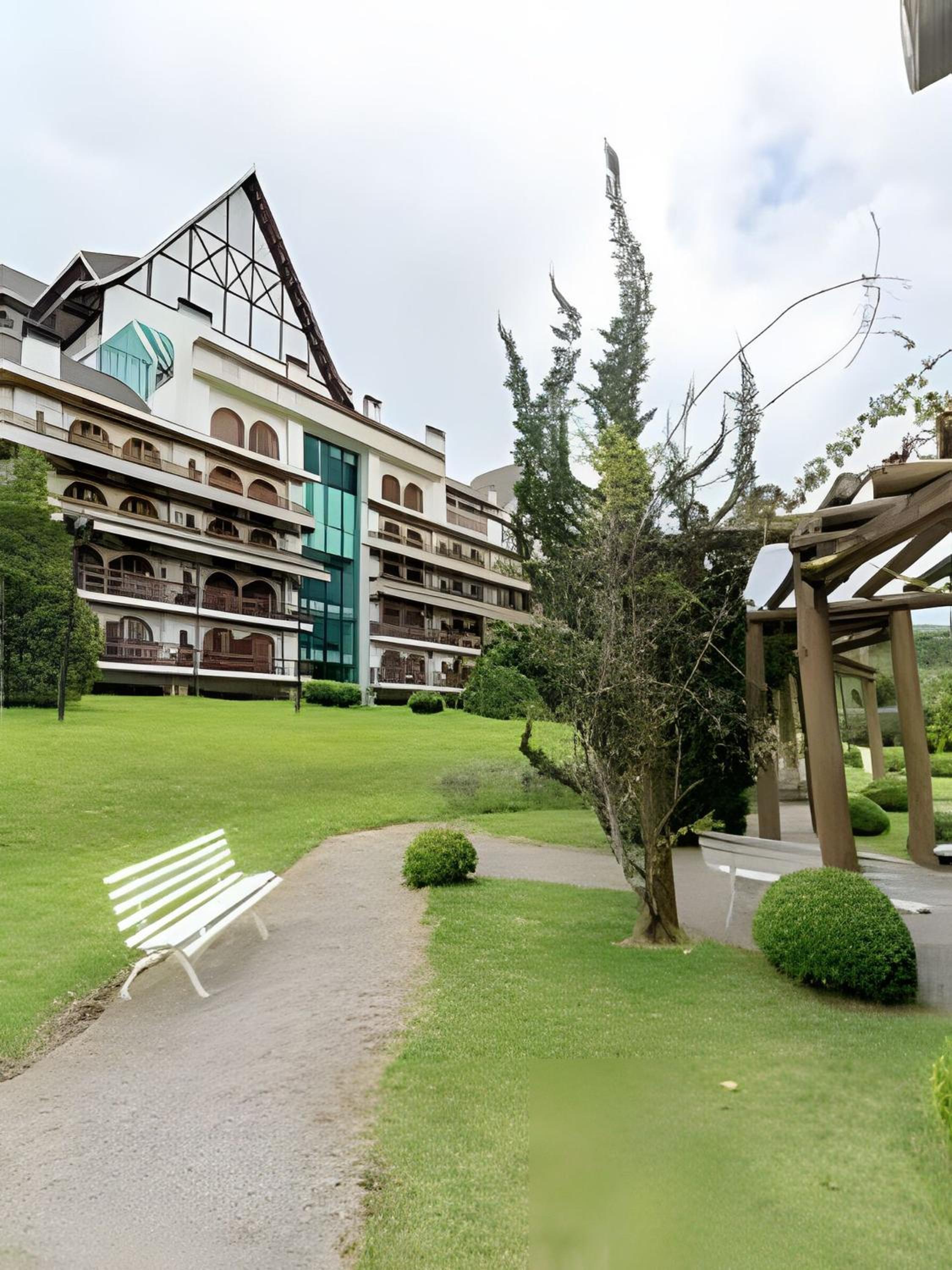mineir.INN | Piscina Aquecida e Lareira na Serra
