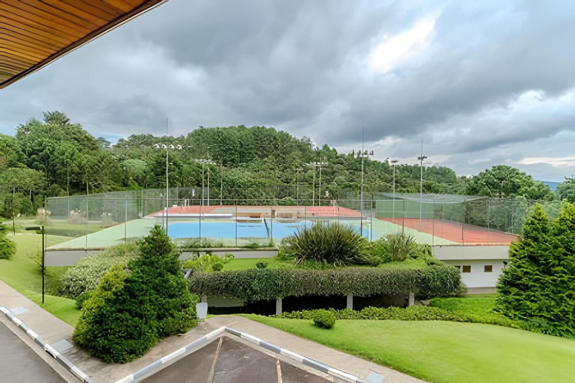 mineir.INN | Piscina Aquecida e Lareira na Serra