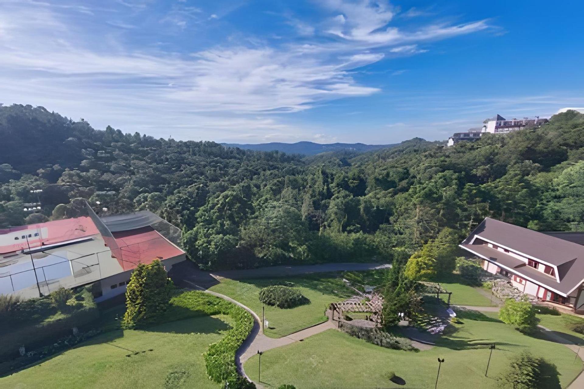 mineir.INN | Piscina Aquecida e Lareira na Serra