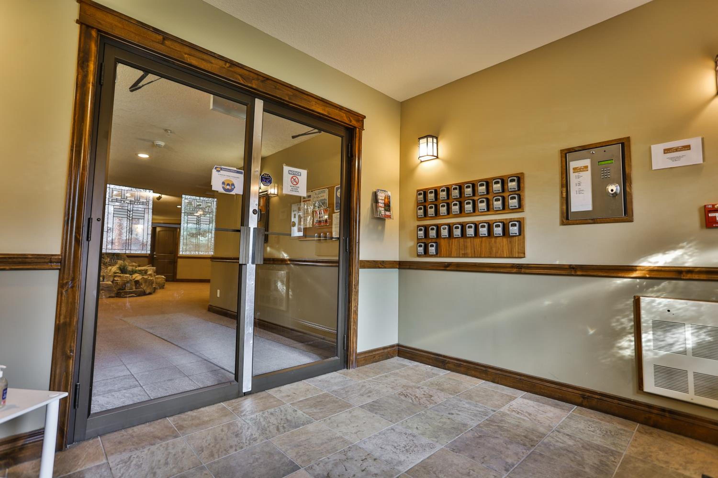 Sable Ridge Condos by StayIn