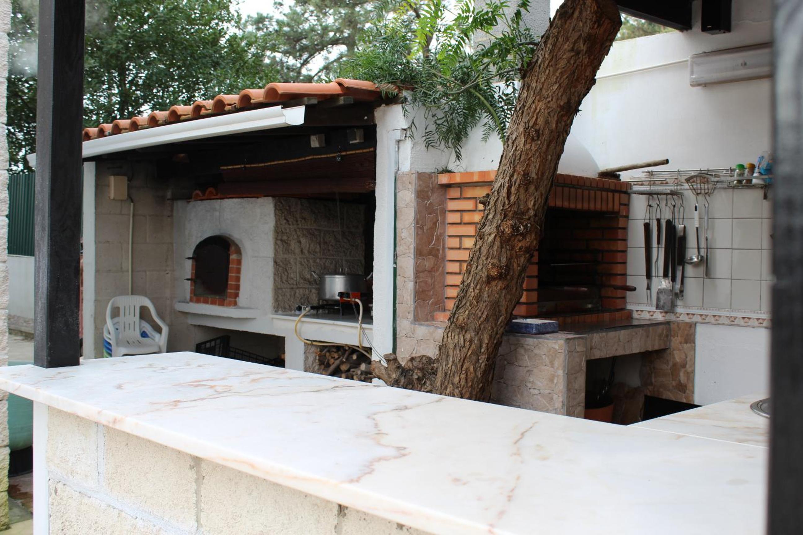 Hostel Casa Lucas en Charneca — kitchen