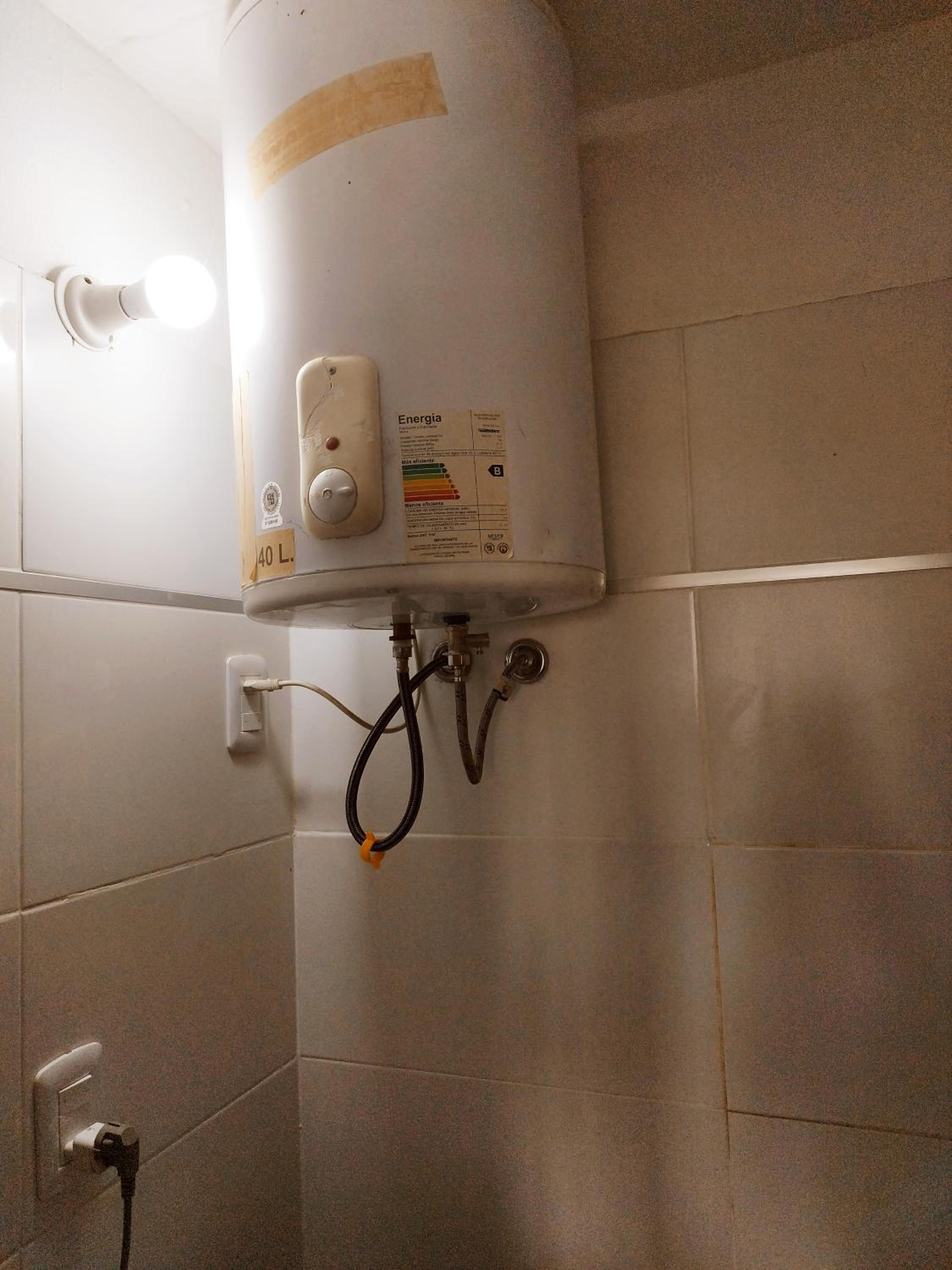 Cuarto en apto view 2