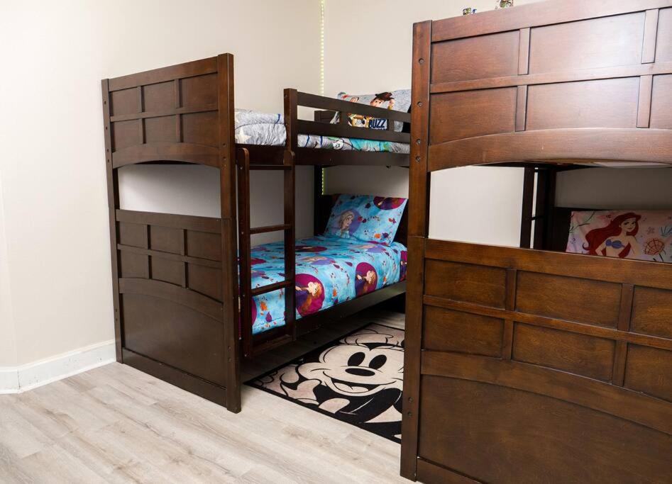 Clermont Family Townhouse Pool & Arcade near Disney