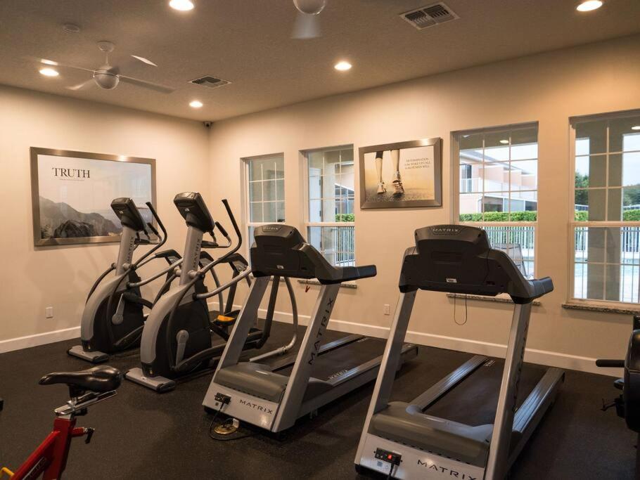 Clermont Family Townhouse Pool & Arcade near Disney
