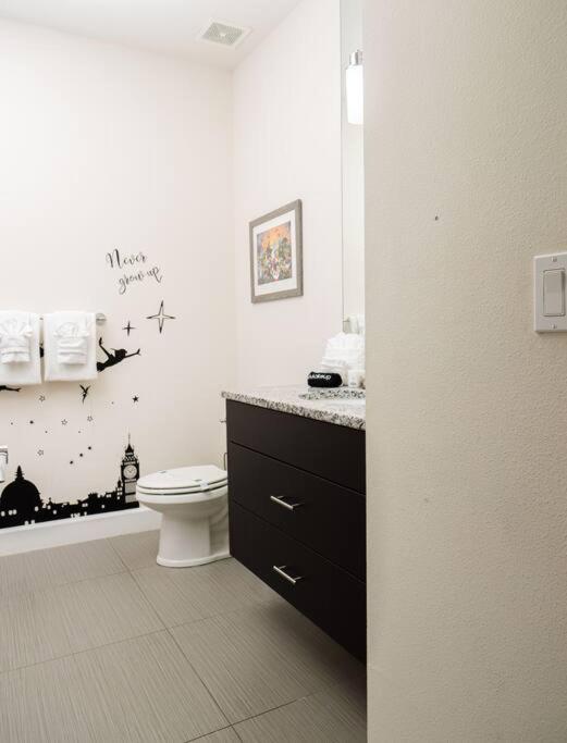 Clermont Family Townhouse Pool & Arcade near Disney