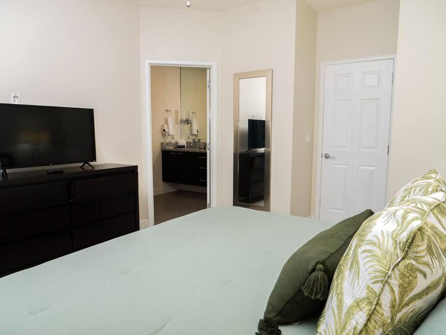 Clermont Family Townhouse Pool & Arcade near Disney