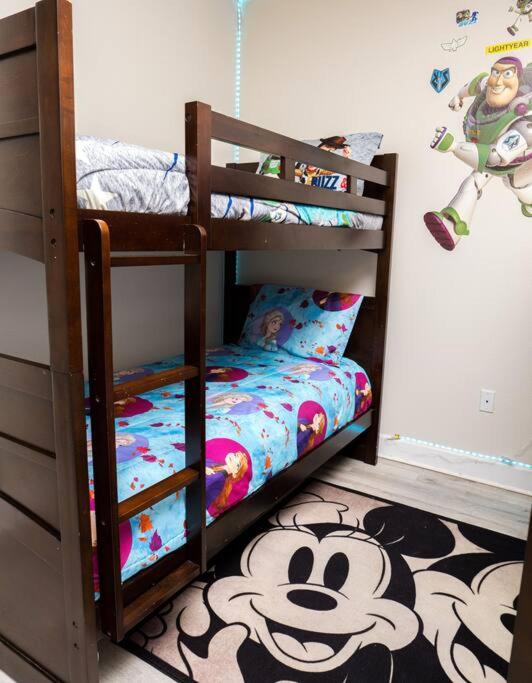 Clermont Family Townhouse Pool & Arcade near Disney